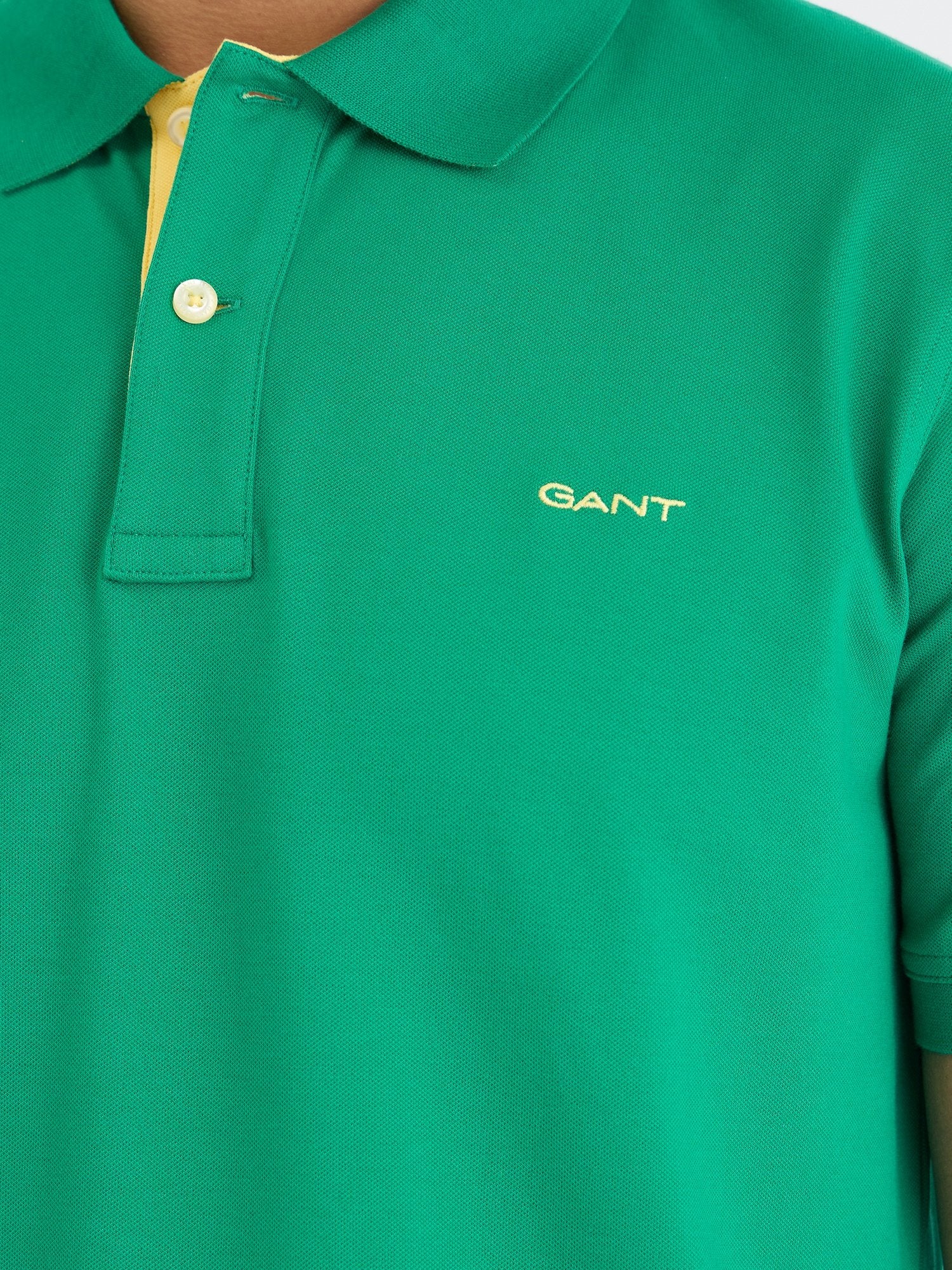 Gant Men Green Solid Polo Tshirt