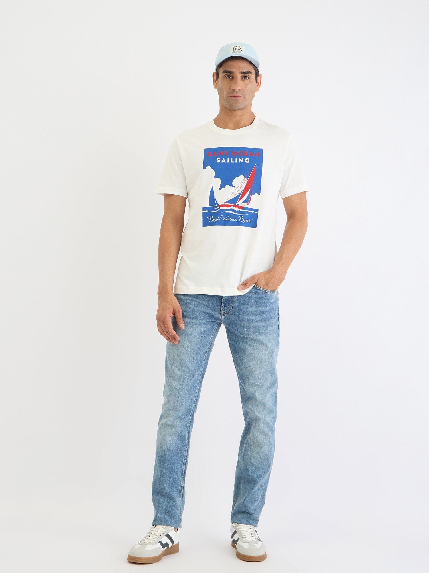 Gant Men White Solid Round Neck Tshirt