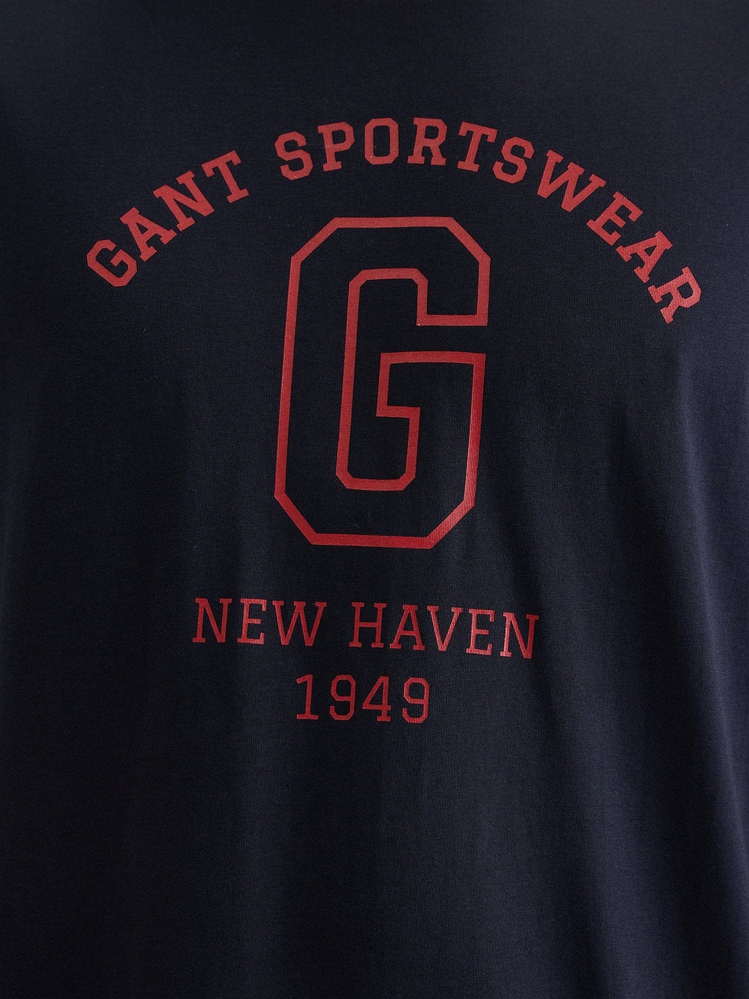 Gant Men Blue Regular Fit Solid Crew Neck Tshirt