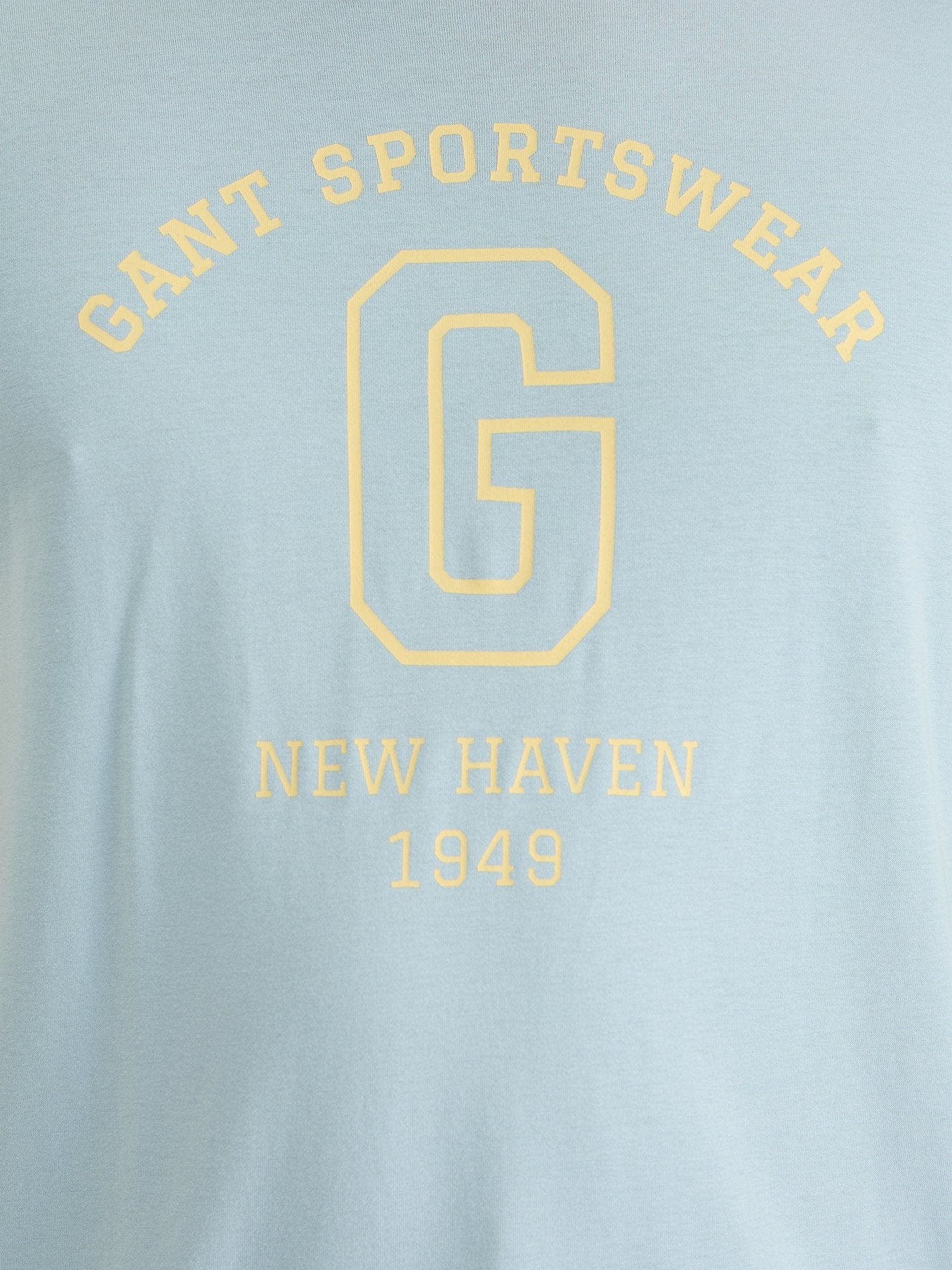 Gant Men Blue Regular Fit Solid Crew Neck Tshirt