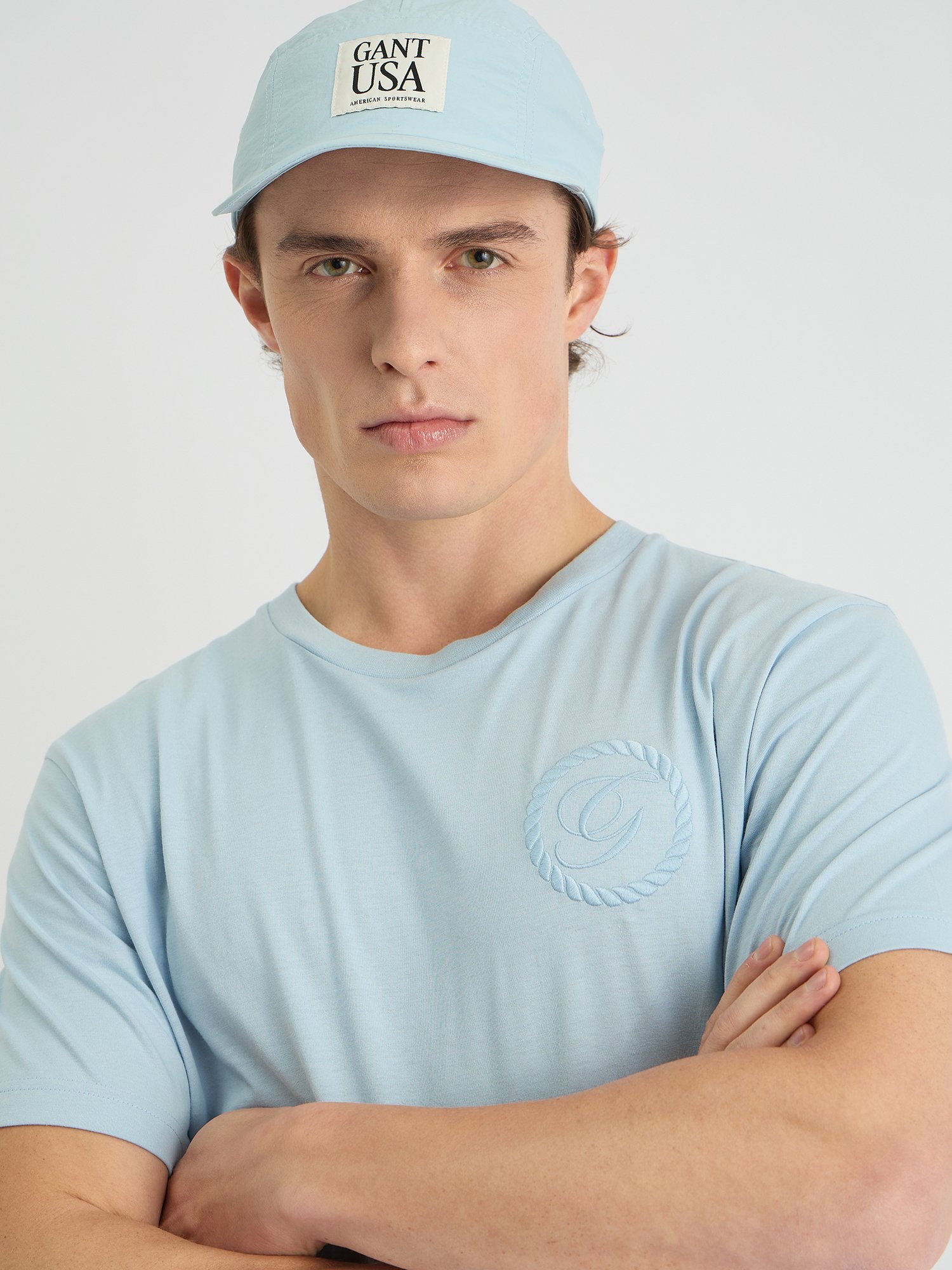 Gant Men Blue Regular Fit Solid Crew Neck Tshirt