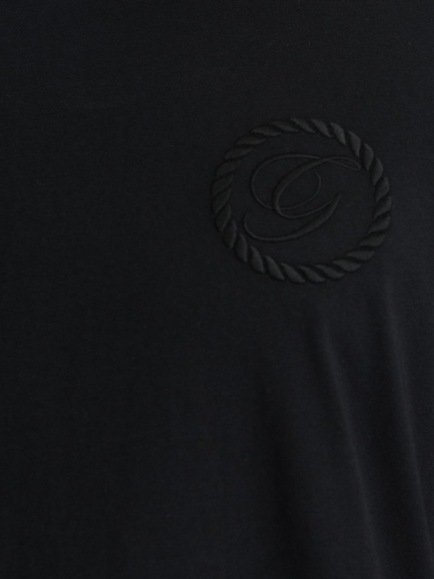 Gant Men Black Regular Fit Solid Crew Neck Tshirt