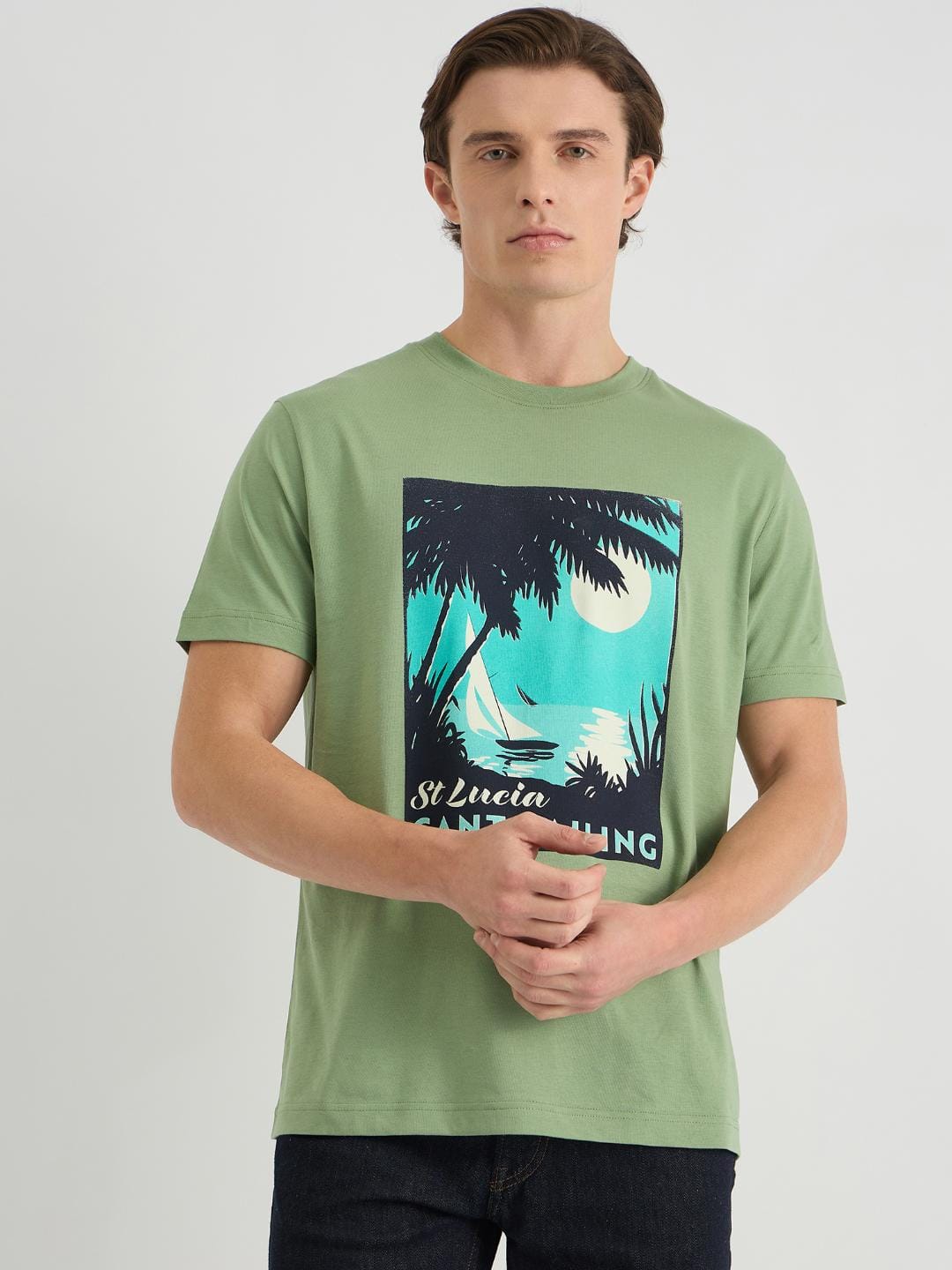 Gant Men Green Regular Fit Solid Crew Neck Tshirt