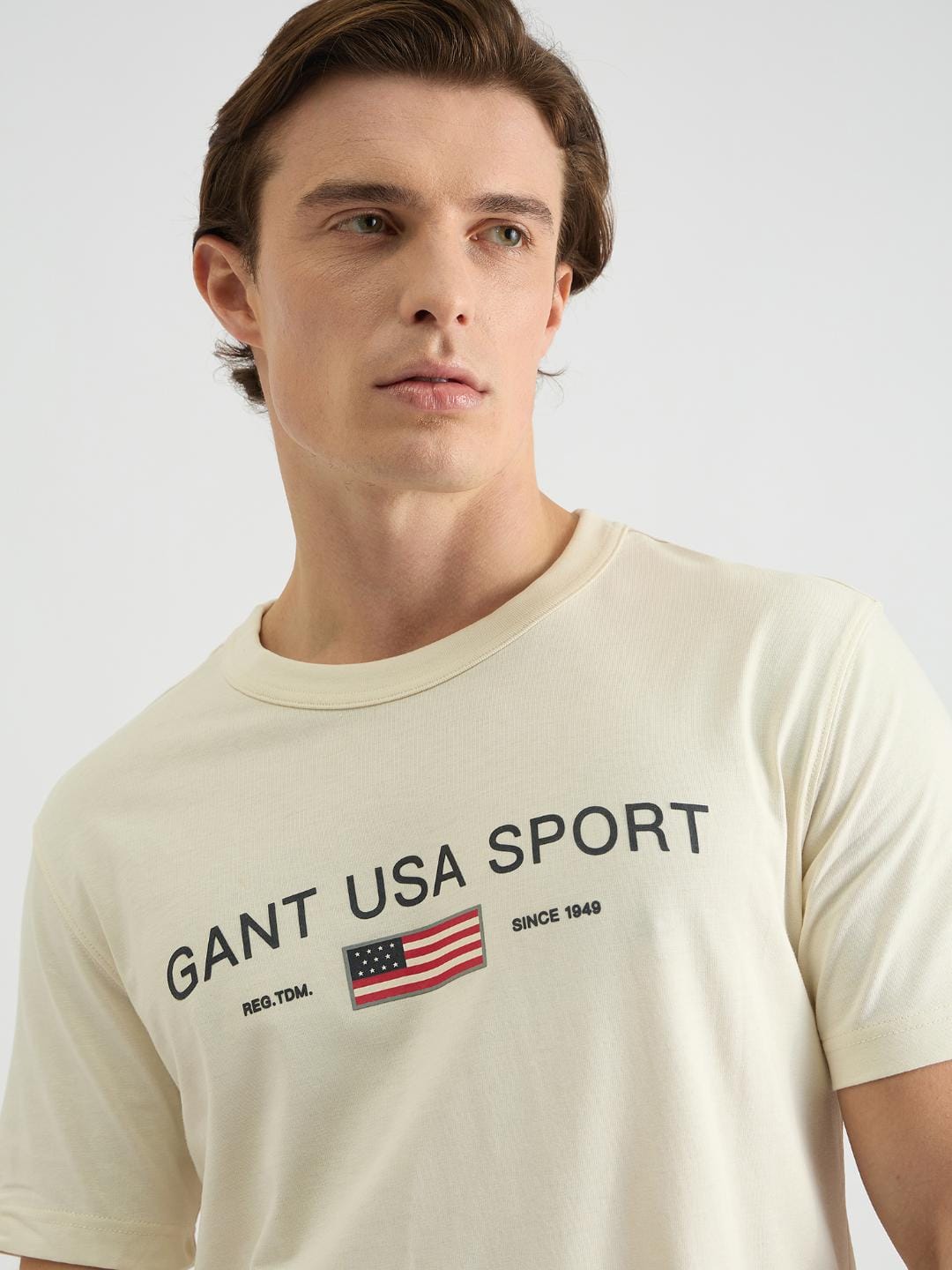 Gant Men Cream Regular Fit Solid Crew Neck Tshirt