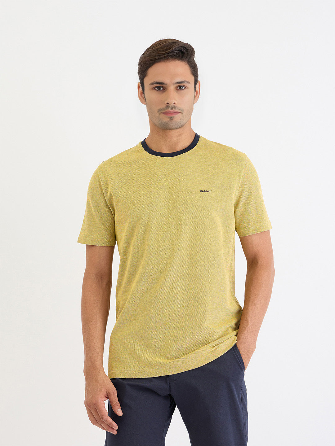 Gant Men Yellow Solid Round Neck Tshirt
