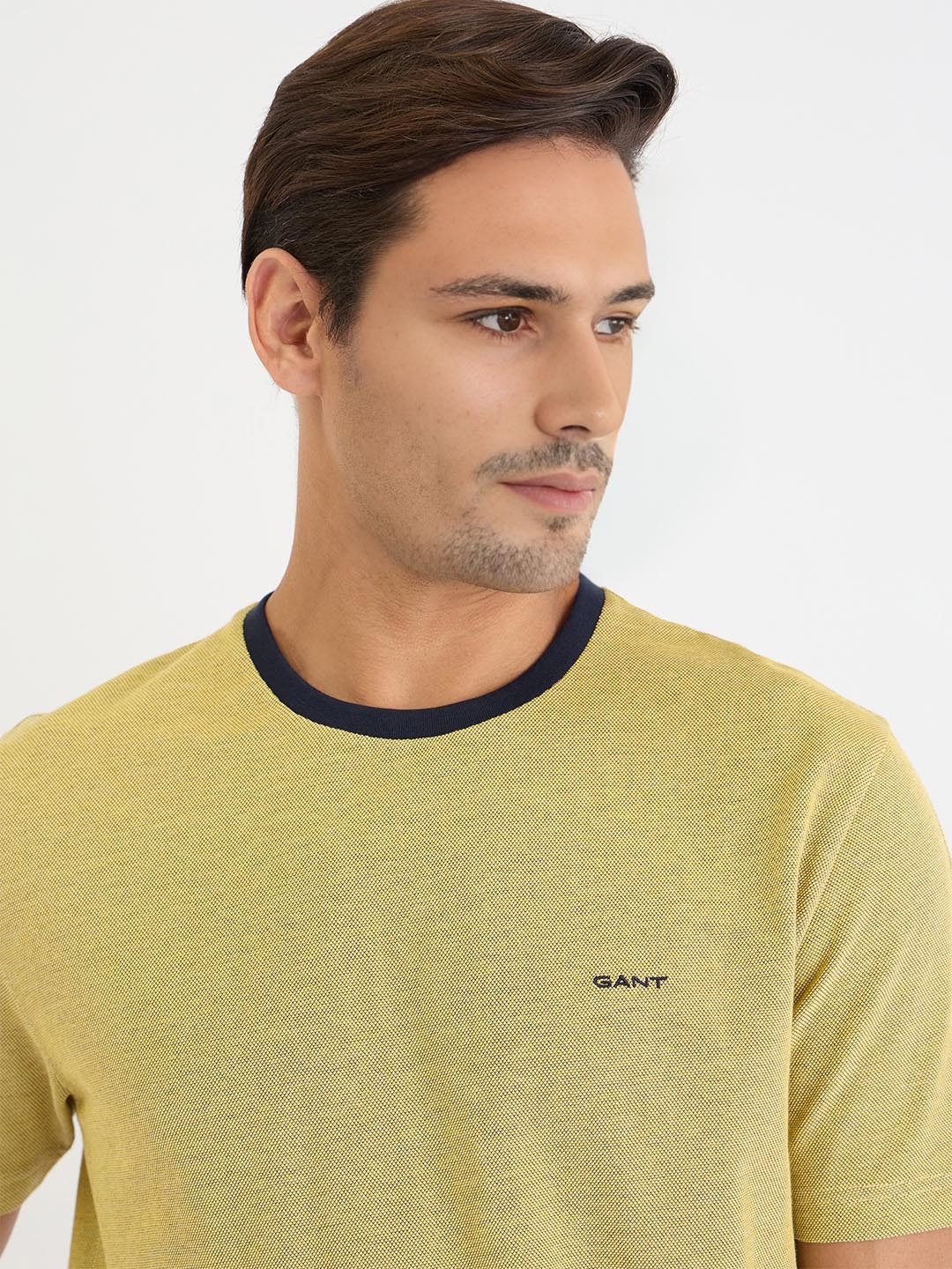 Gant Men Yellow Solid Round Neck Tshirt