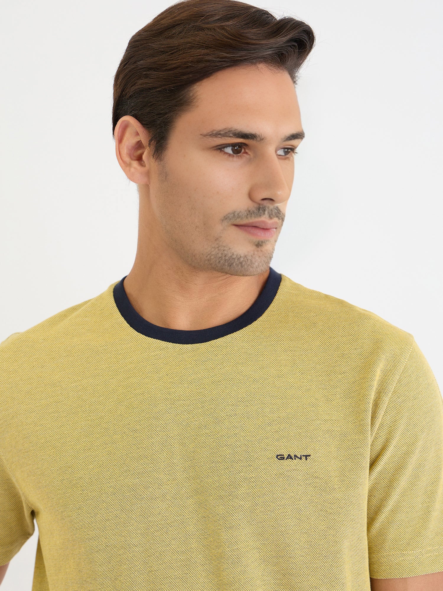 Gant Men Yellow Solid Round Neck Tshirt