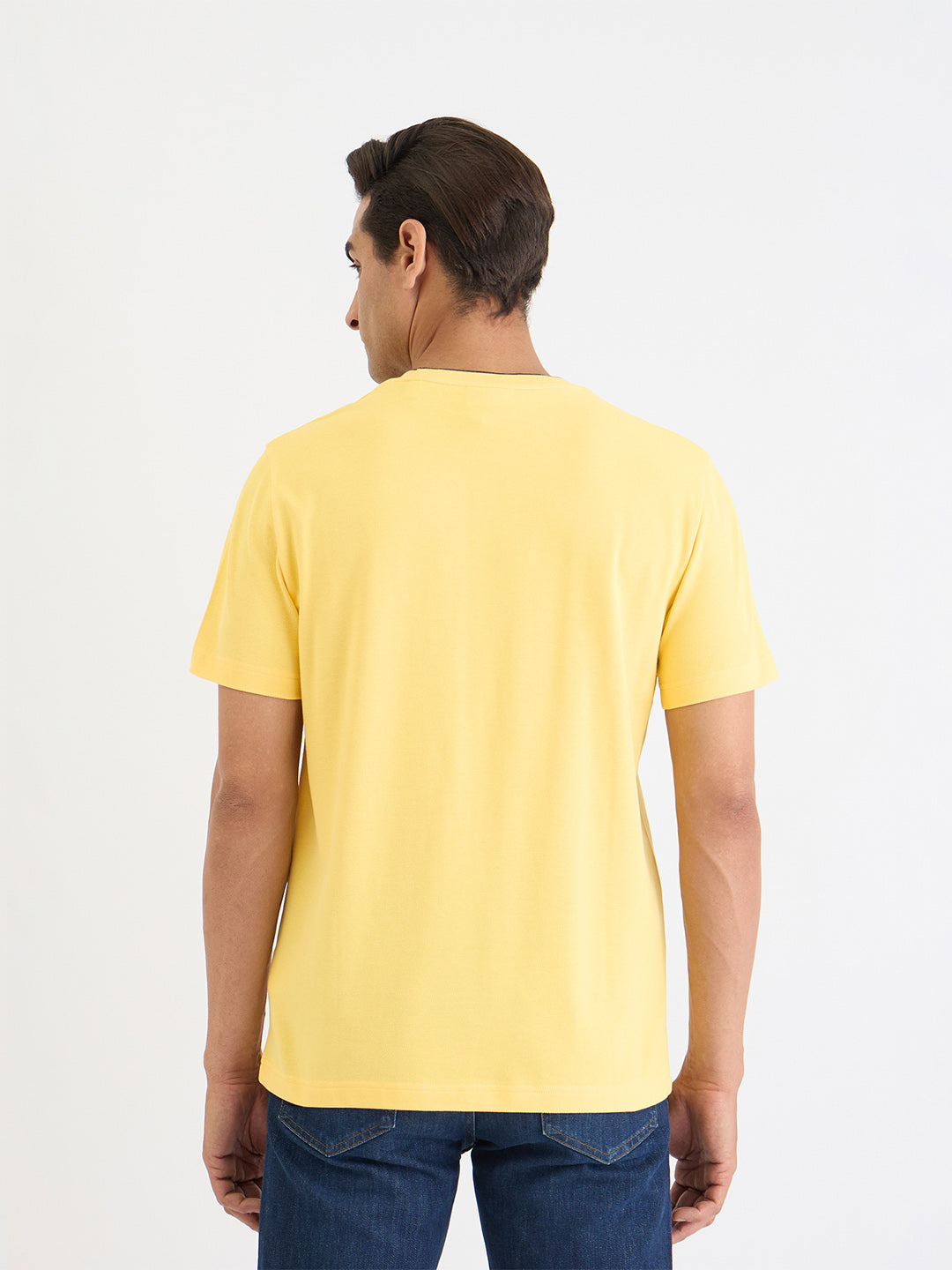 Gant Men Yellow Solid Round Neck Tshirt