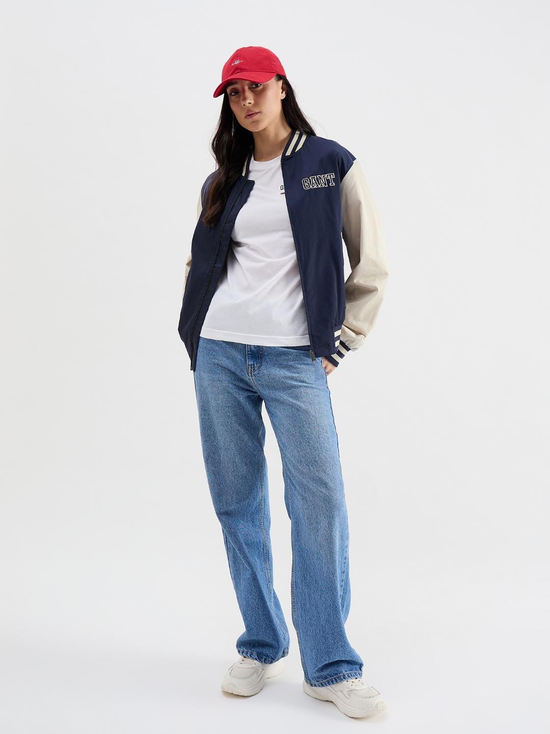 Gant Women White Solid Crew Neck Tshirt