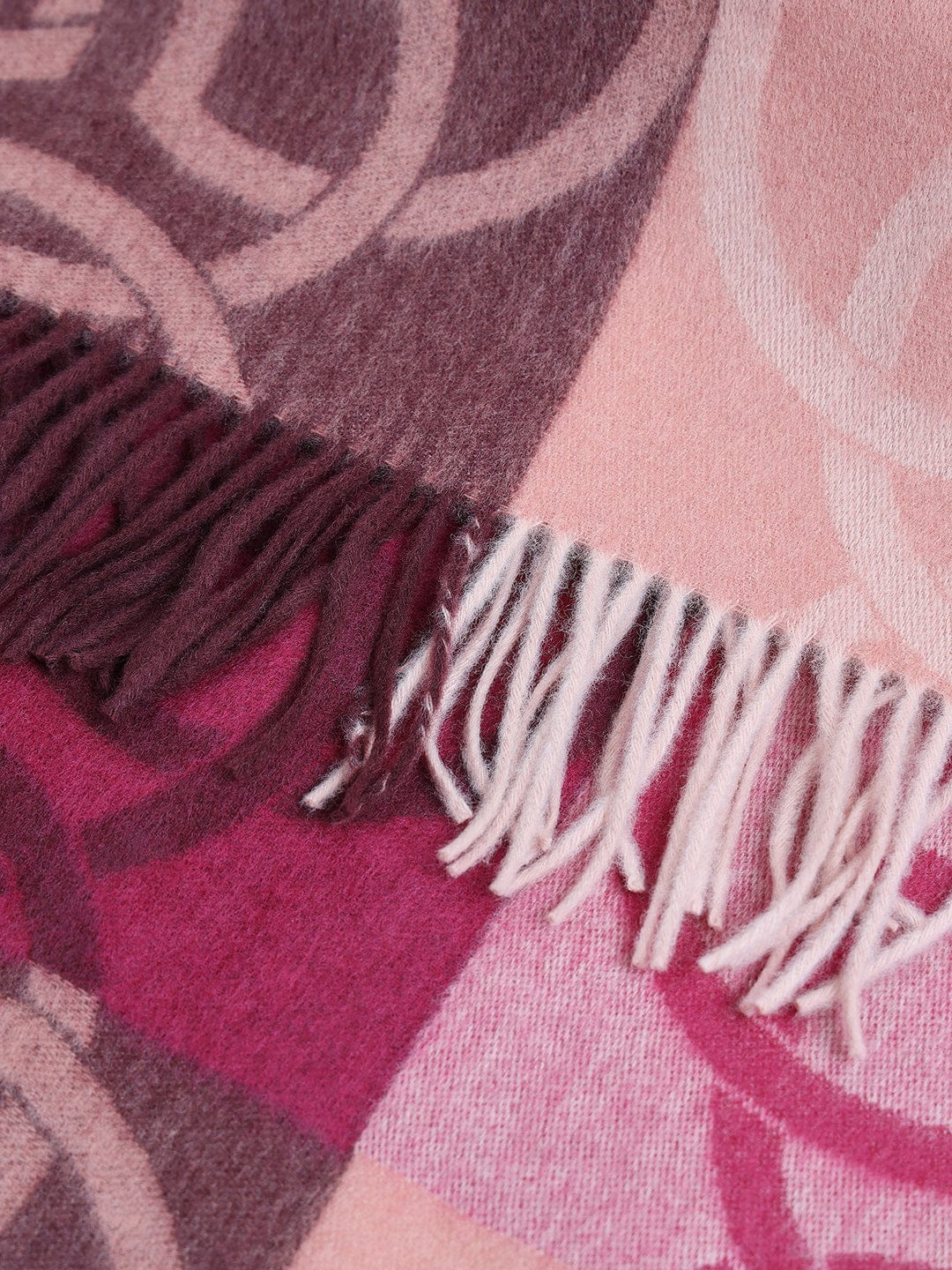 Gant Women Red Jacquard Scarf