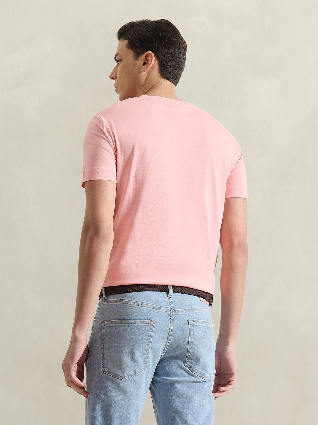 Gant Men Pink Solid Regular Fit Pure Cotton T-Shirt