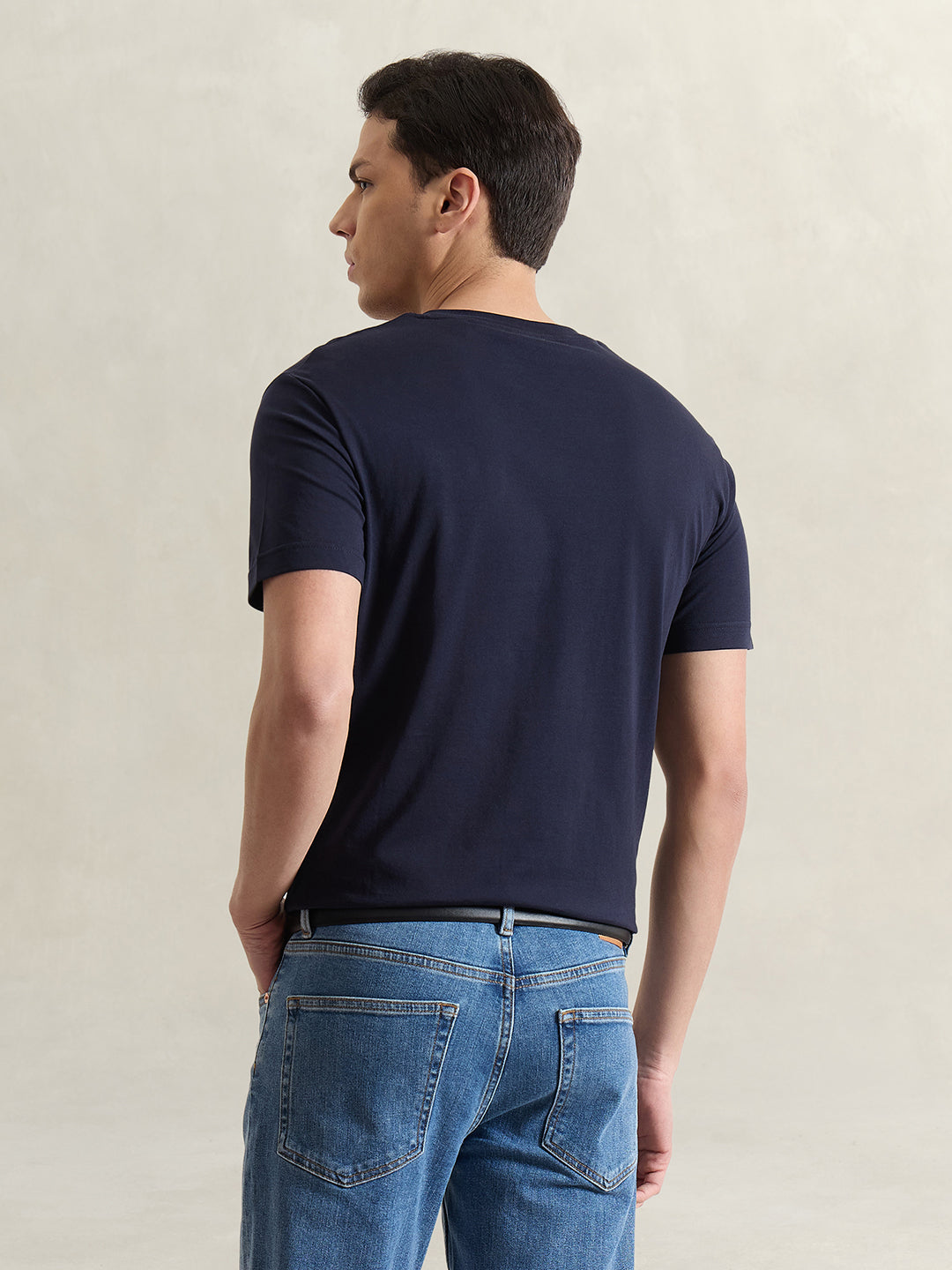 Gant Men Navy Blue Solid Regular Fit T-Shirt