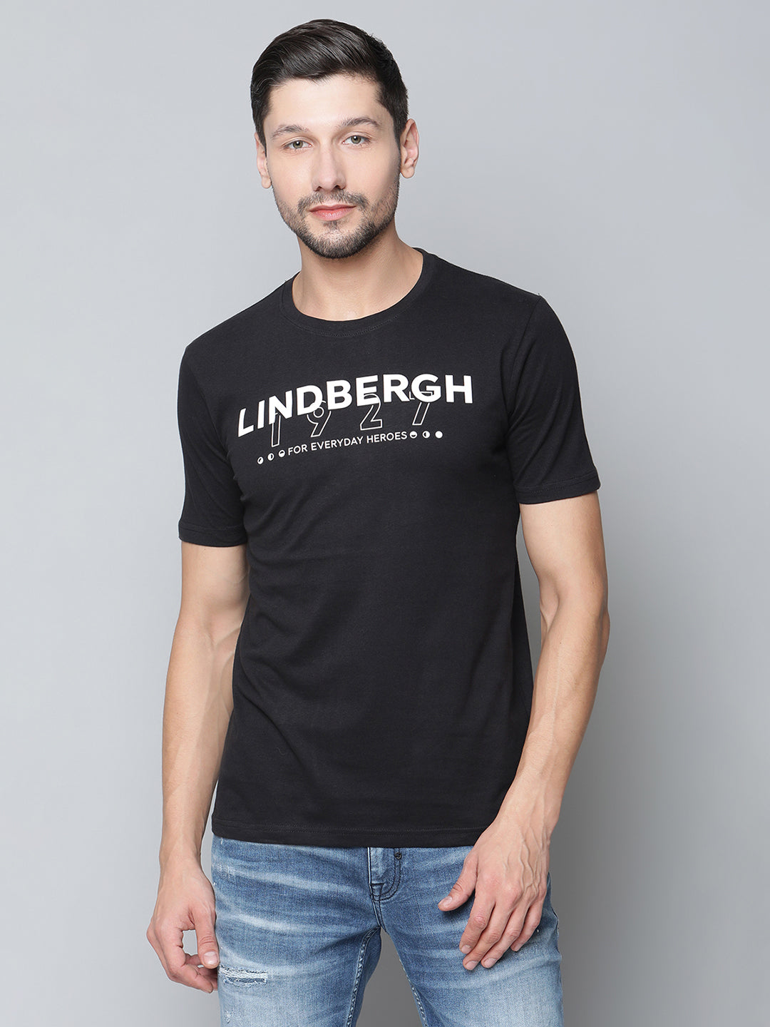 Lindbergh Men Black Solid Round Neck TShirt