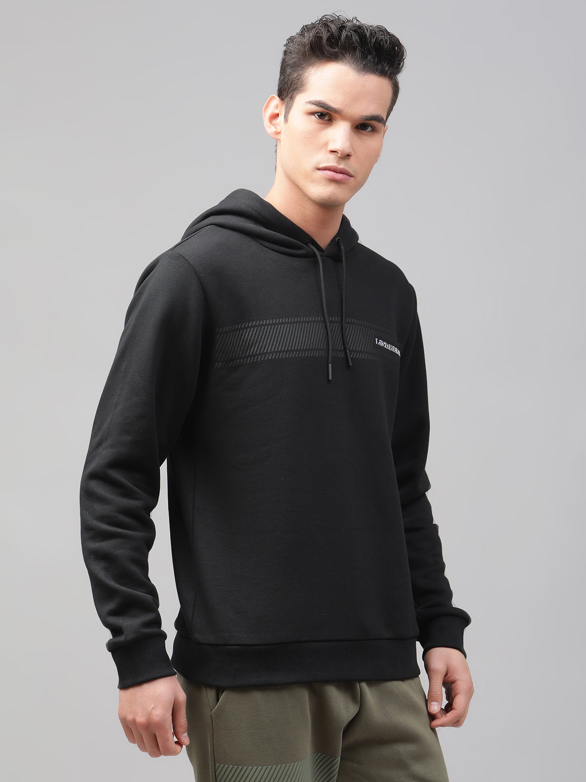 Lindbergh Men Black Solid Round Neck Sweatshirt
