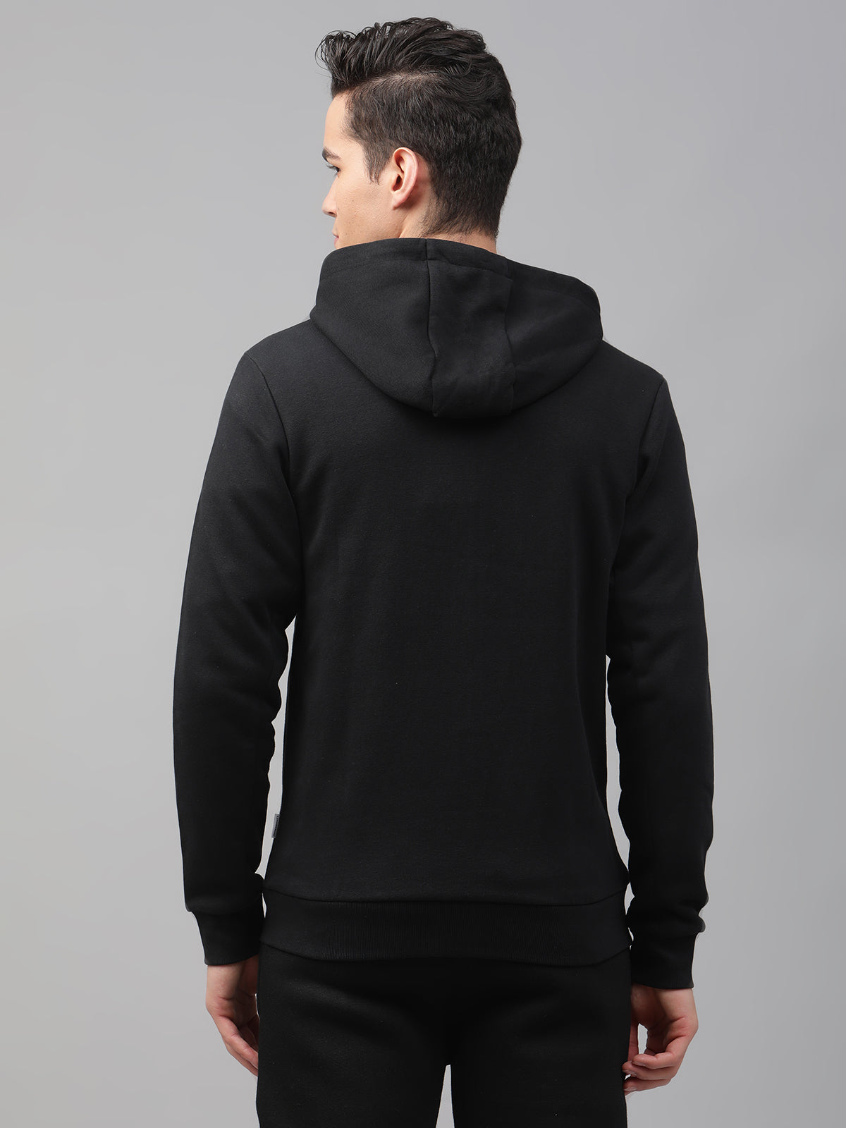 Lindbergh Men Black Solid Round Neck Sweatshirt