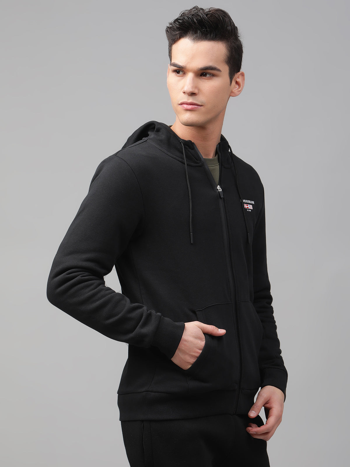Lindbergh Men Black Solid Round Neck Sweatshirt
