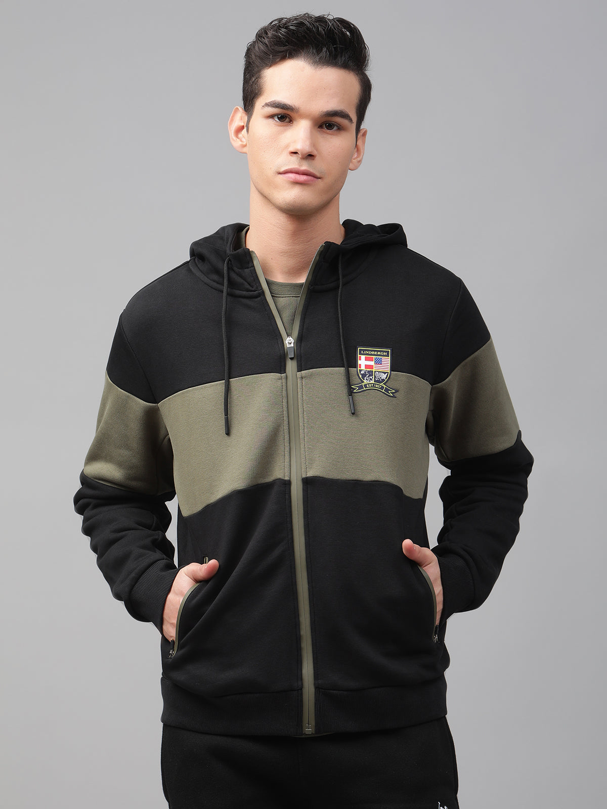 Lindbergh Men Black Solid Round Neck Sweatshirt