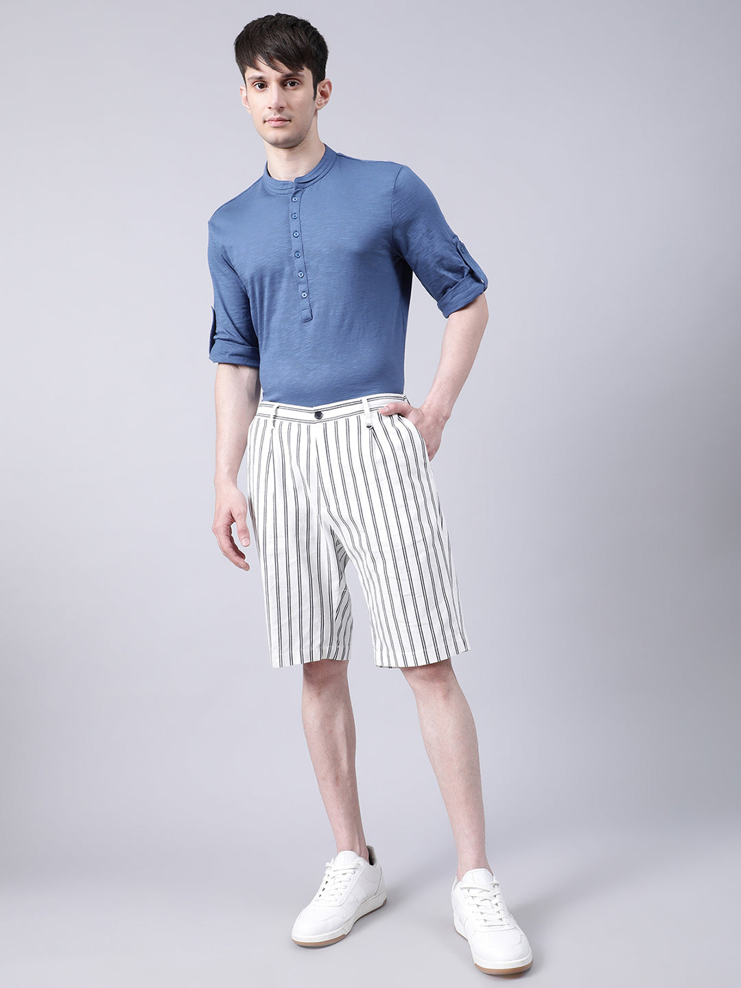 Antony Morato Men Cream-Coloured Striped Skinny Fit Shorts