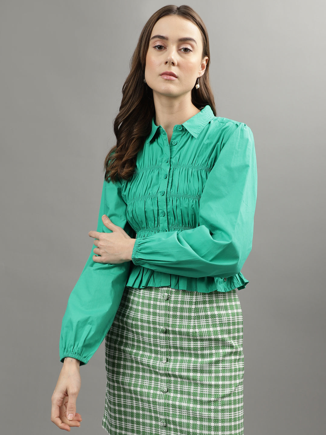 Iconic Women Green Solid Collar Top
