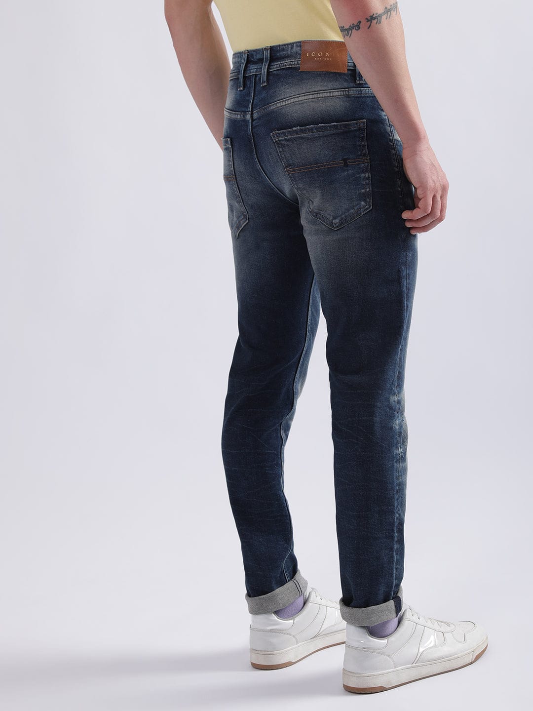 Iconic Men Blue Tapered Fit Jeans
