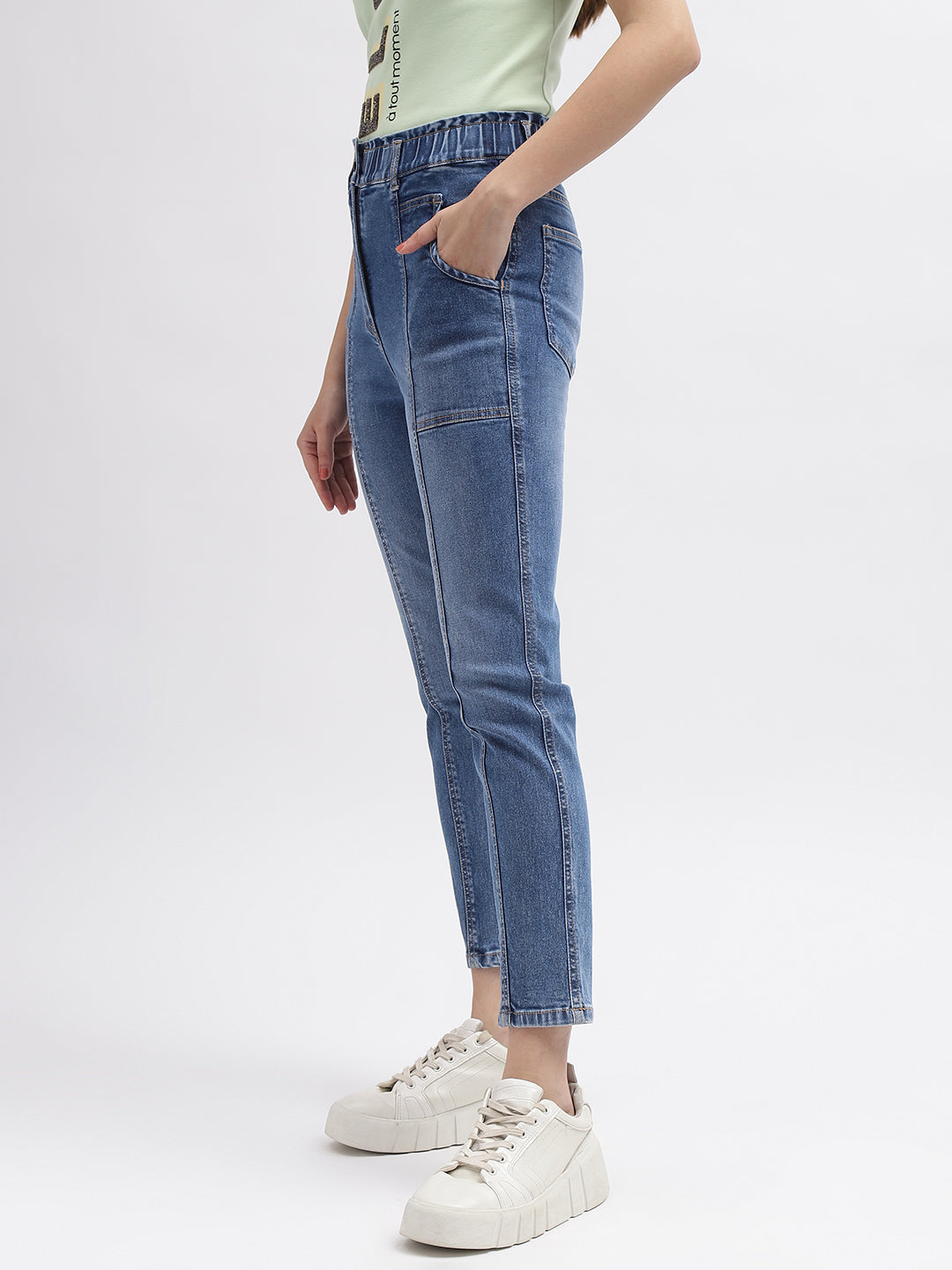 Elle Women Blue Solid Slim Straight Fit Mid-Rise Jeans