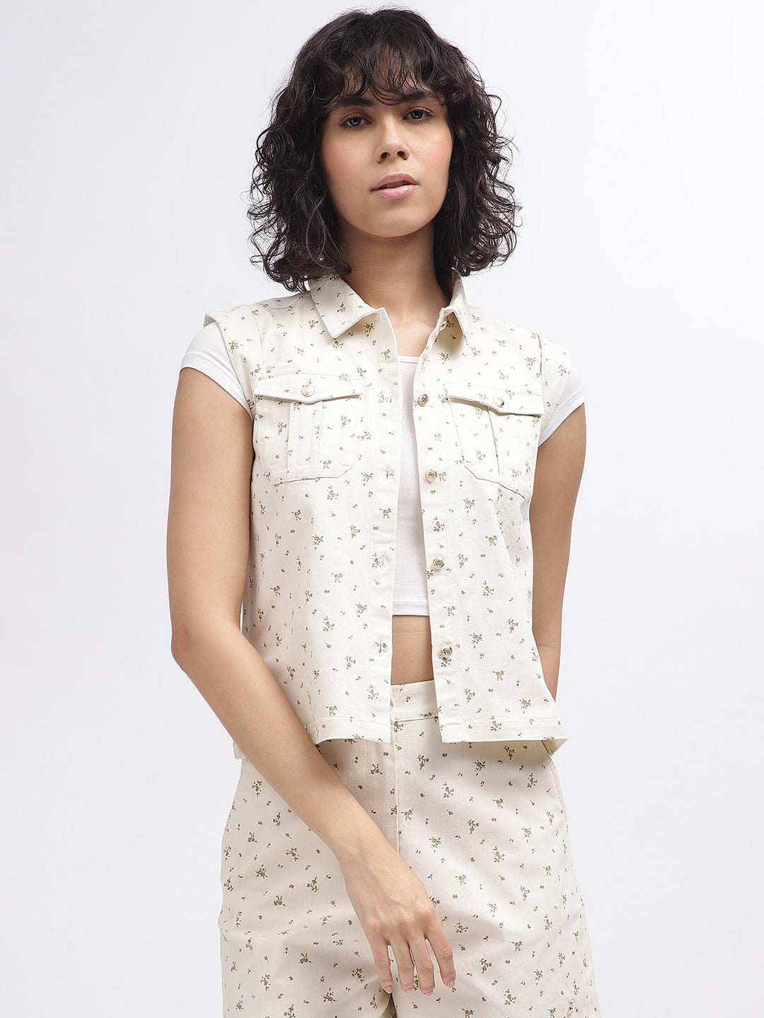 Iconic Women Off White Printed Spread Collar Short Sleeves Shirt