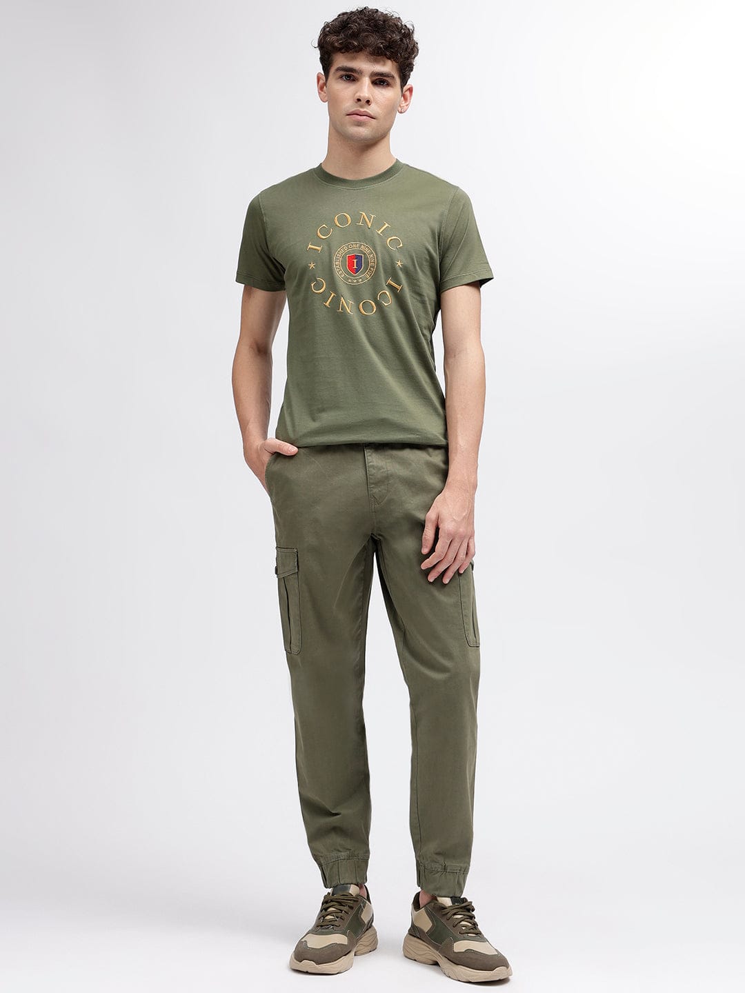 Iconic Men Green Cargo Fit Trouser