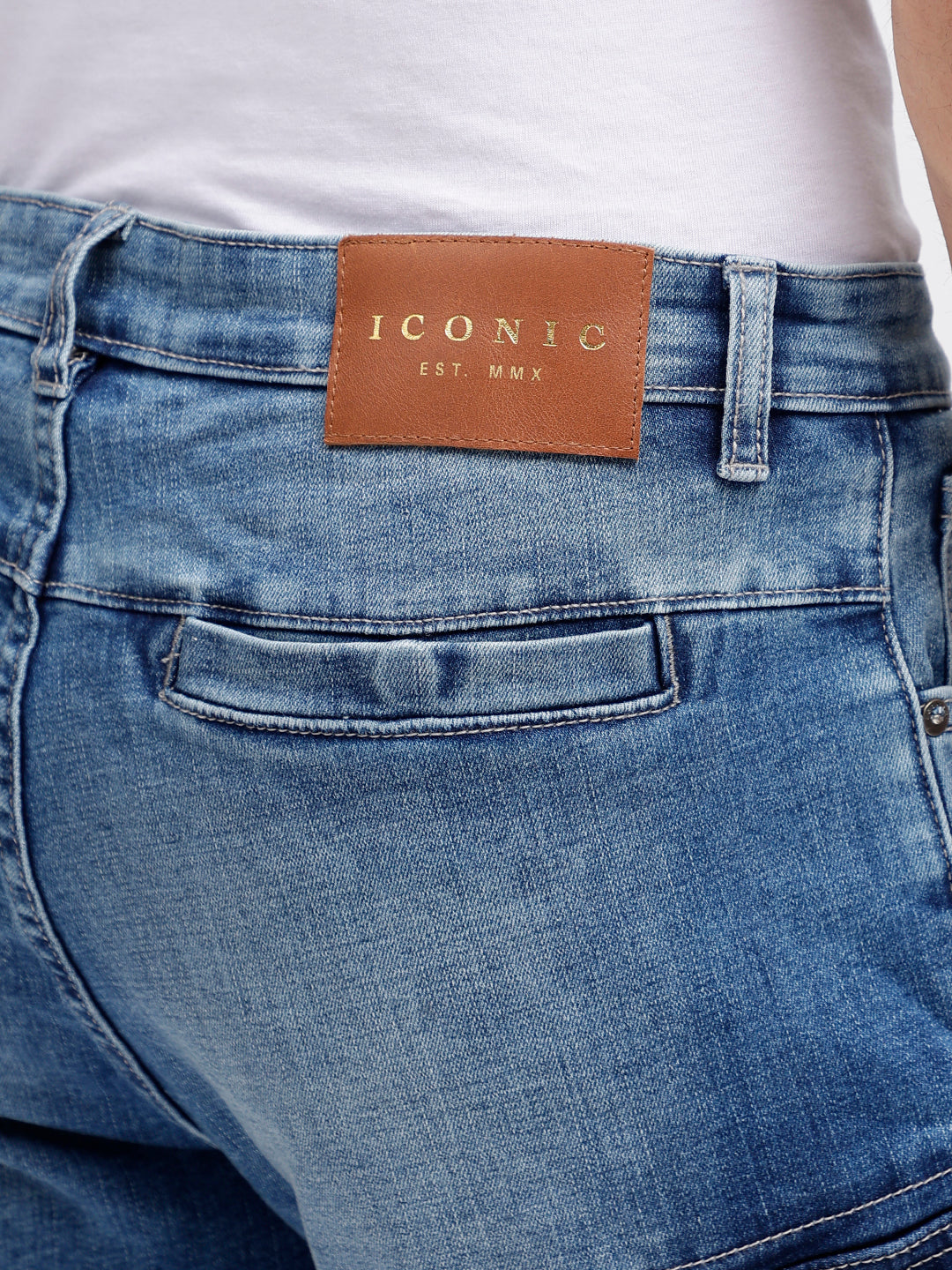 Iconic Men Blue Solid Regular Fit Shorts
