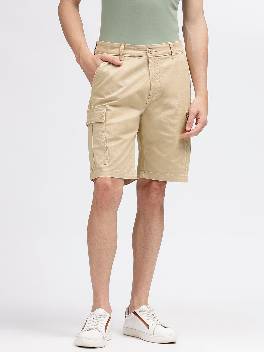 Iconic Men Beige Solid Regular Fit Shorts