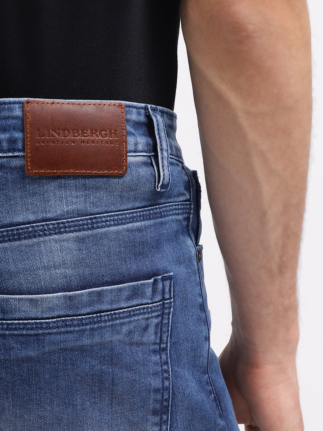 Lindbergh Men Blue Solid Tapered Fit Mid-Rise Jeans