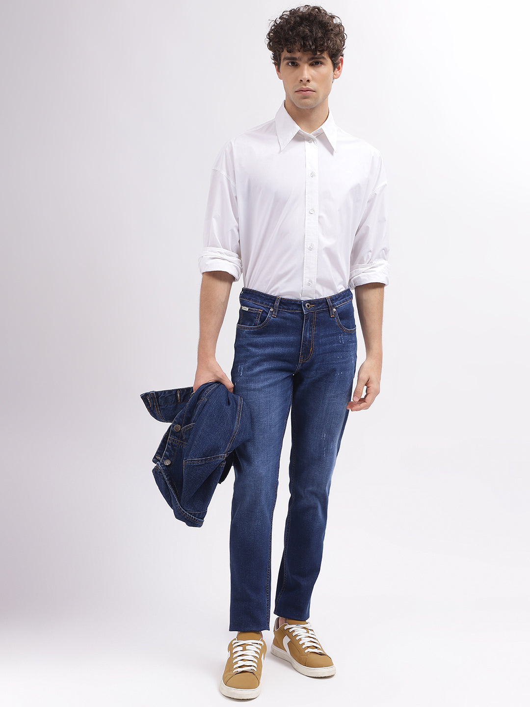 Lindbergh Men Blue Solid Tapered Fit Mid-Rise Jeans