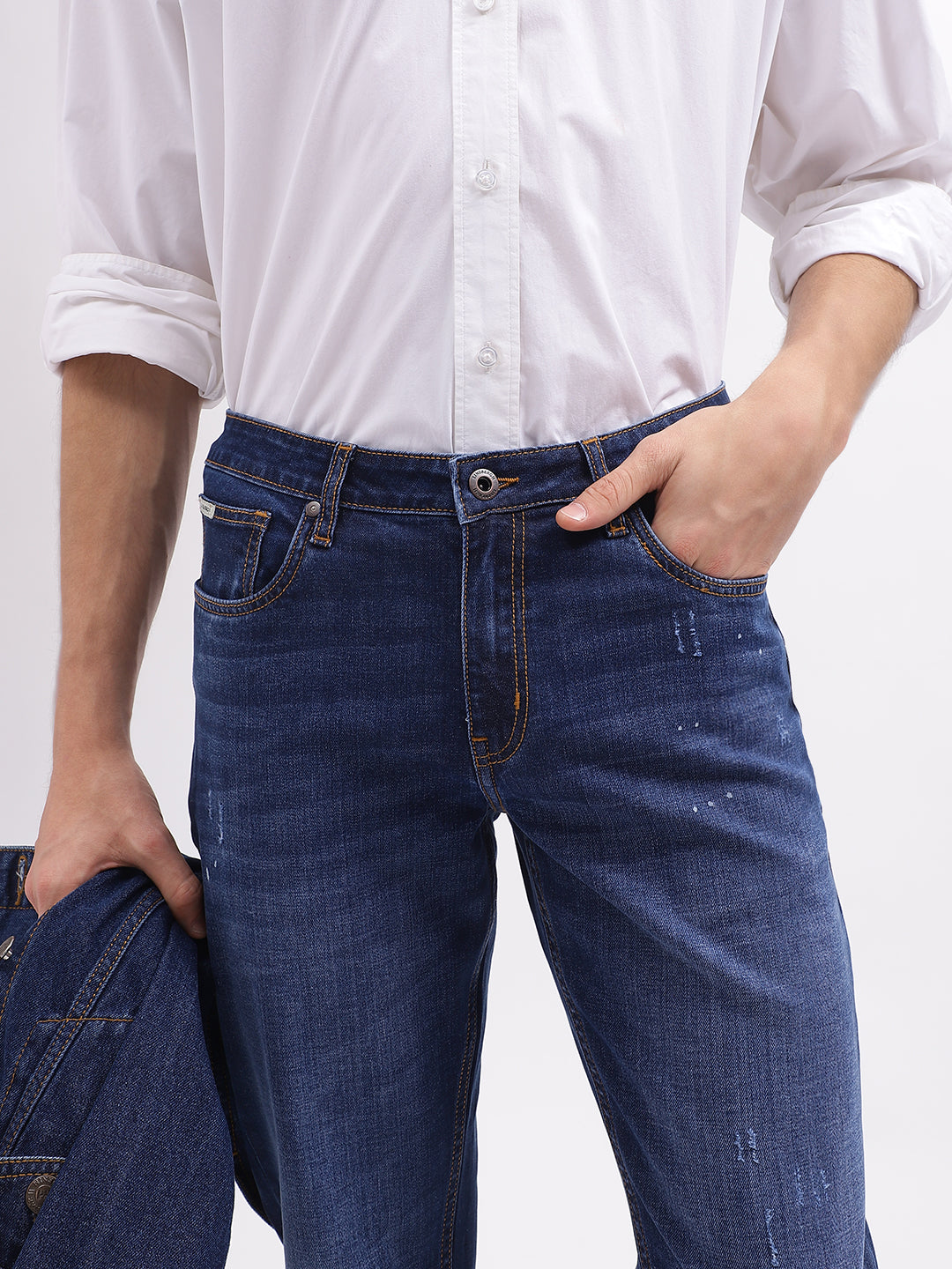 Lindbergh Men Blue Solid Tapered Fit Mid-Rise Jeans