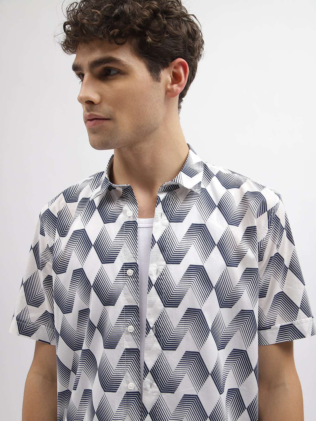 Antony Morato Men Off White Printed Spread Collar Short Sleeves Shirt