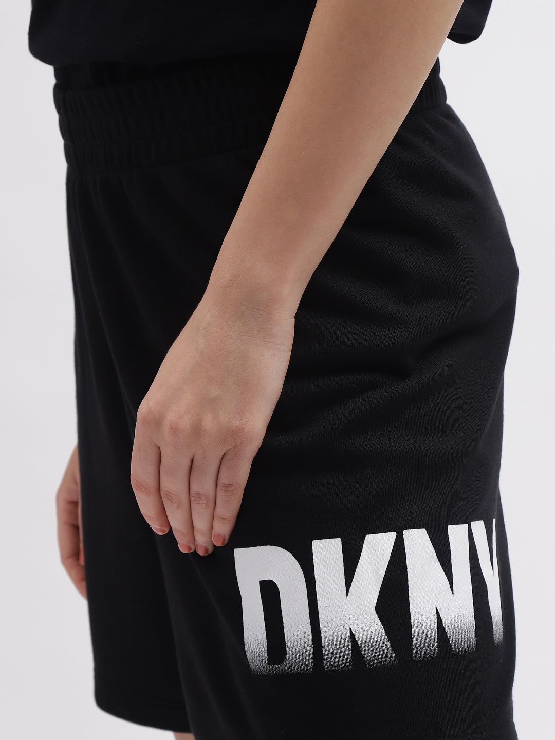 Dkny Women Black Printed Regular Fit Mid-Rise Shorts