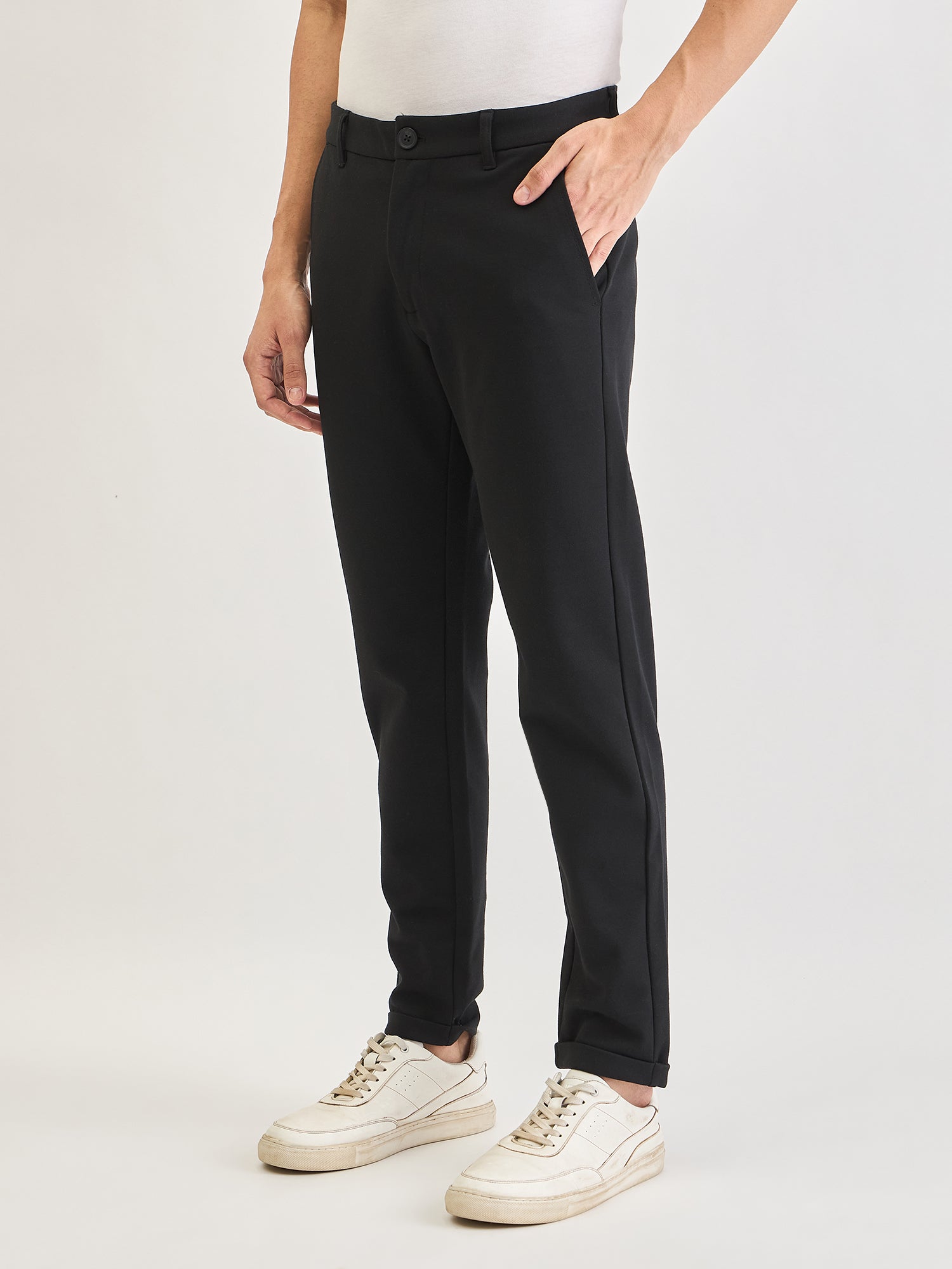 Lindbergh Men Black Slim Fit Solid Trouser