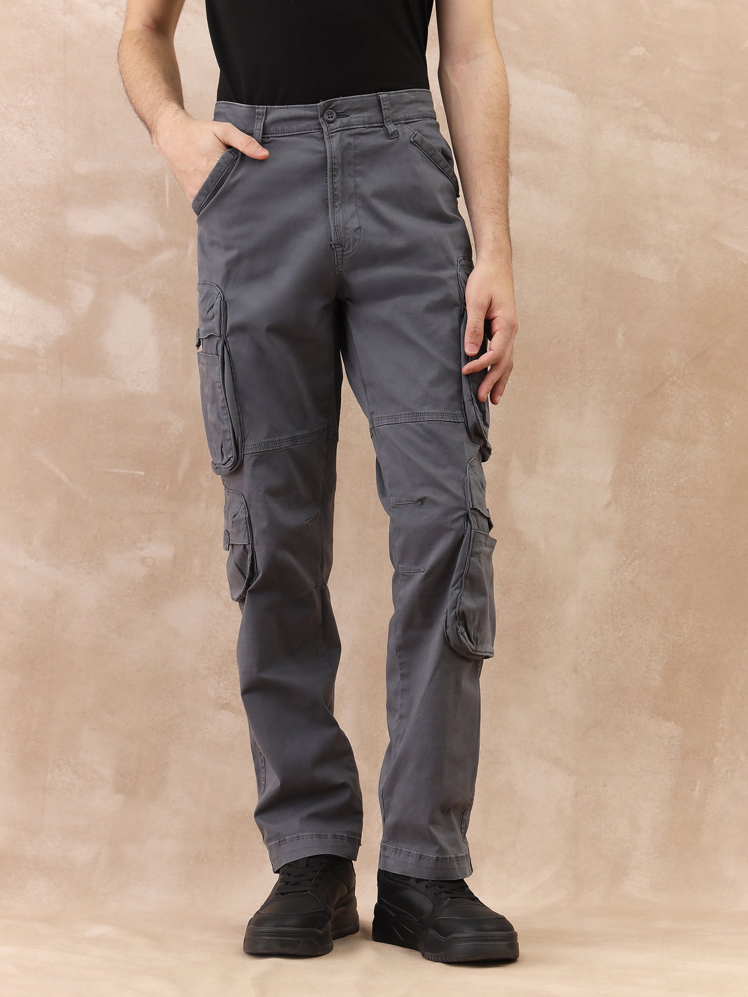 Iconic Men Grey Regular Fit Solid Cargo Trouser