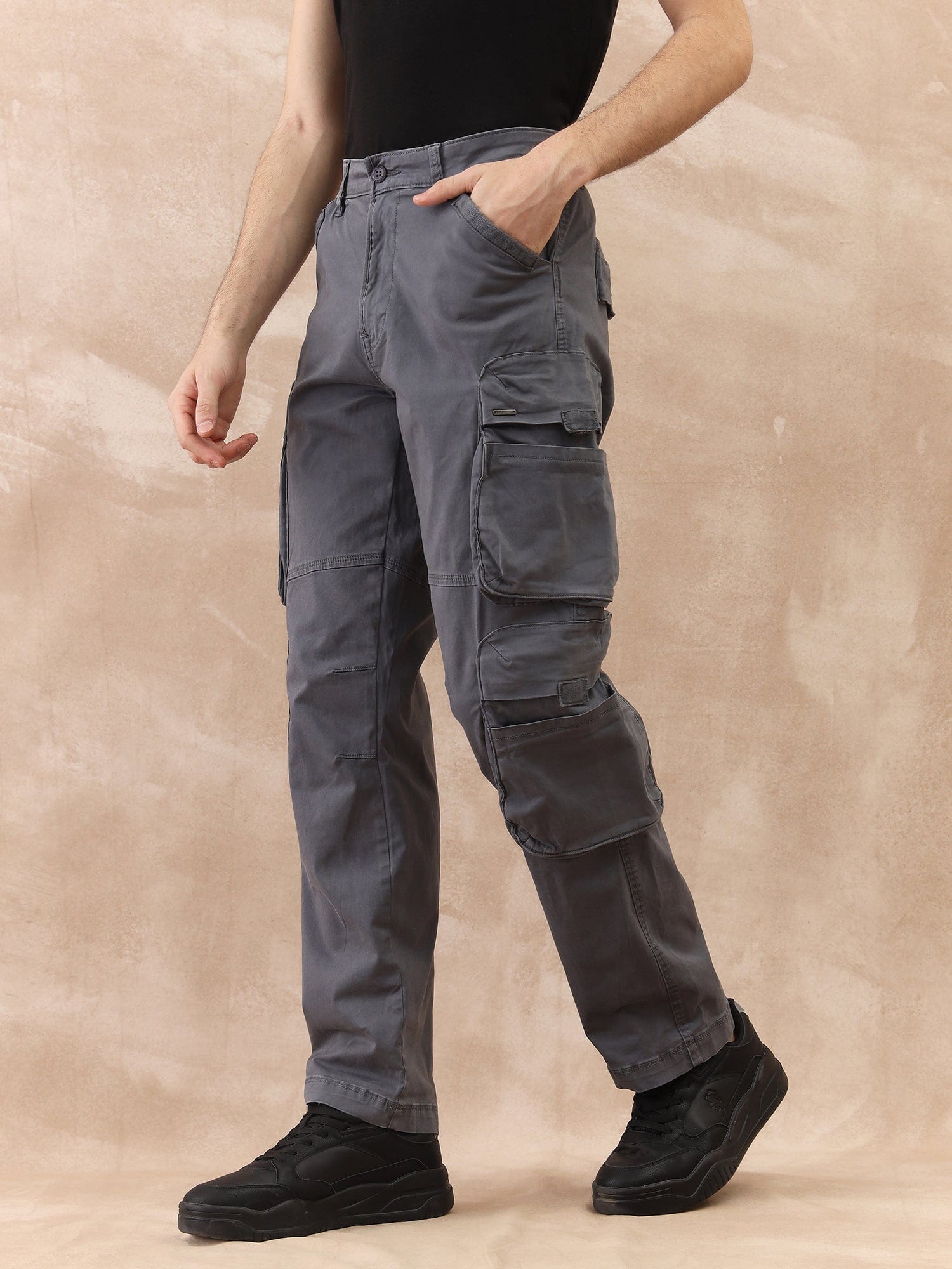 Iconic Men Grey Regular Fit Solid Cargo Trouser