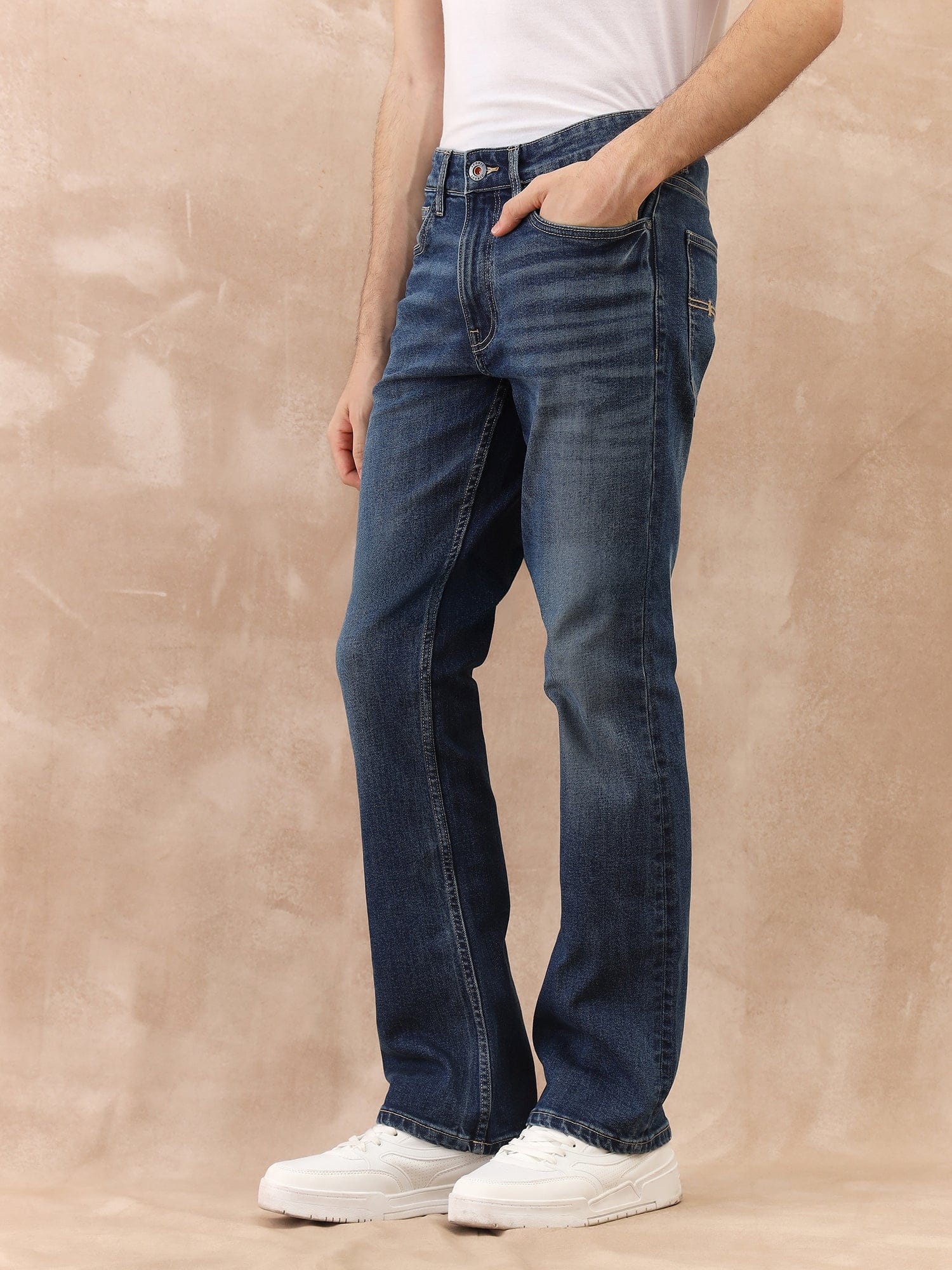Iconic Men Blue Boot Cut Solid Jeans