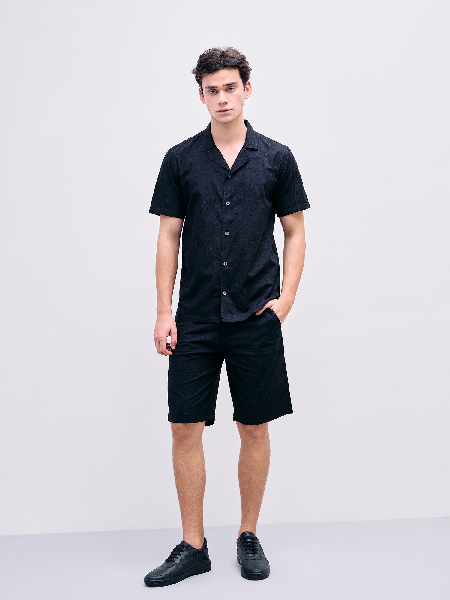 Iconic Men Black Solid Resort Collar Shirt