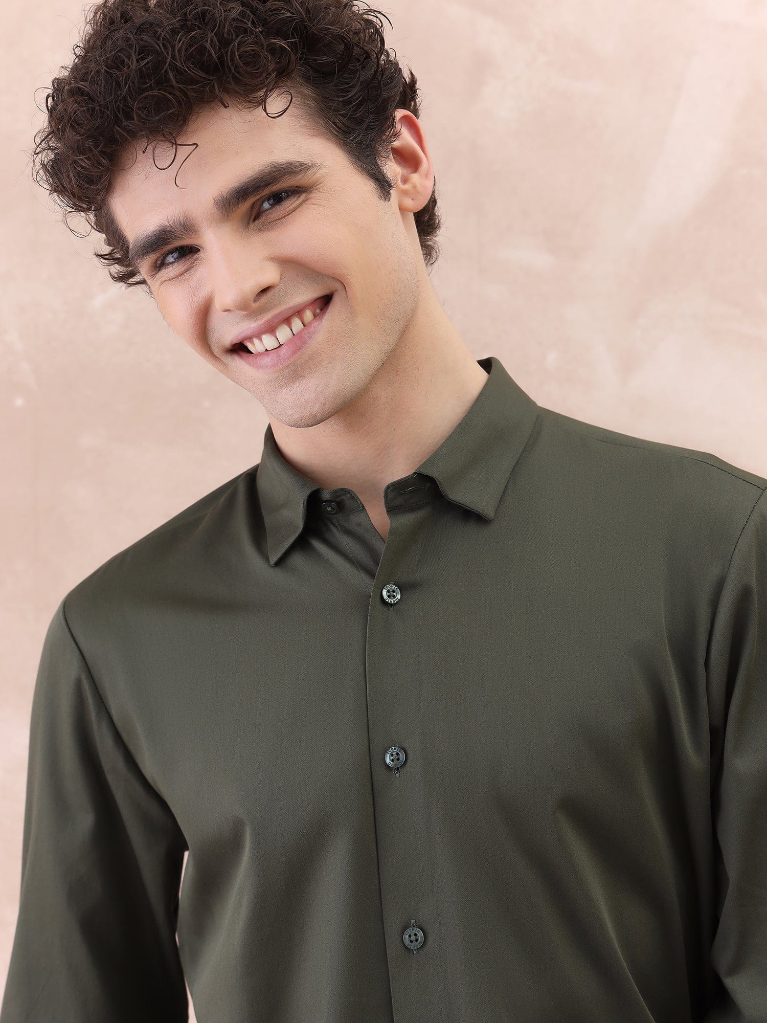 Iconic Men Green Solid Collar Shirt
