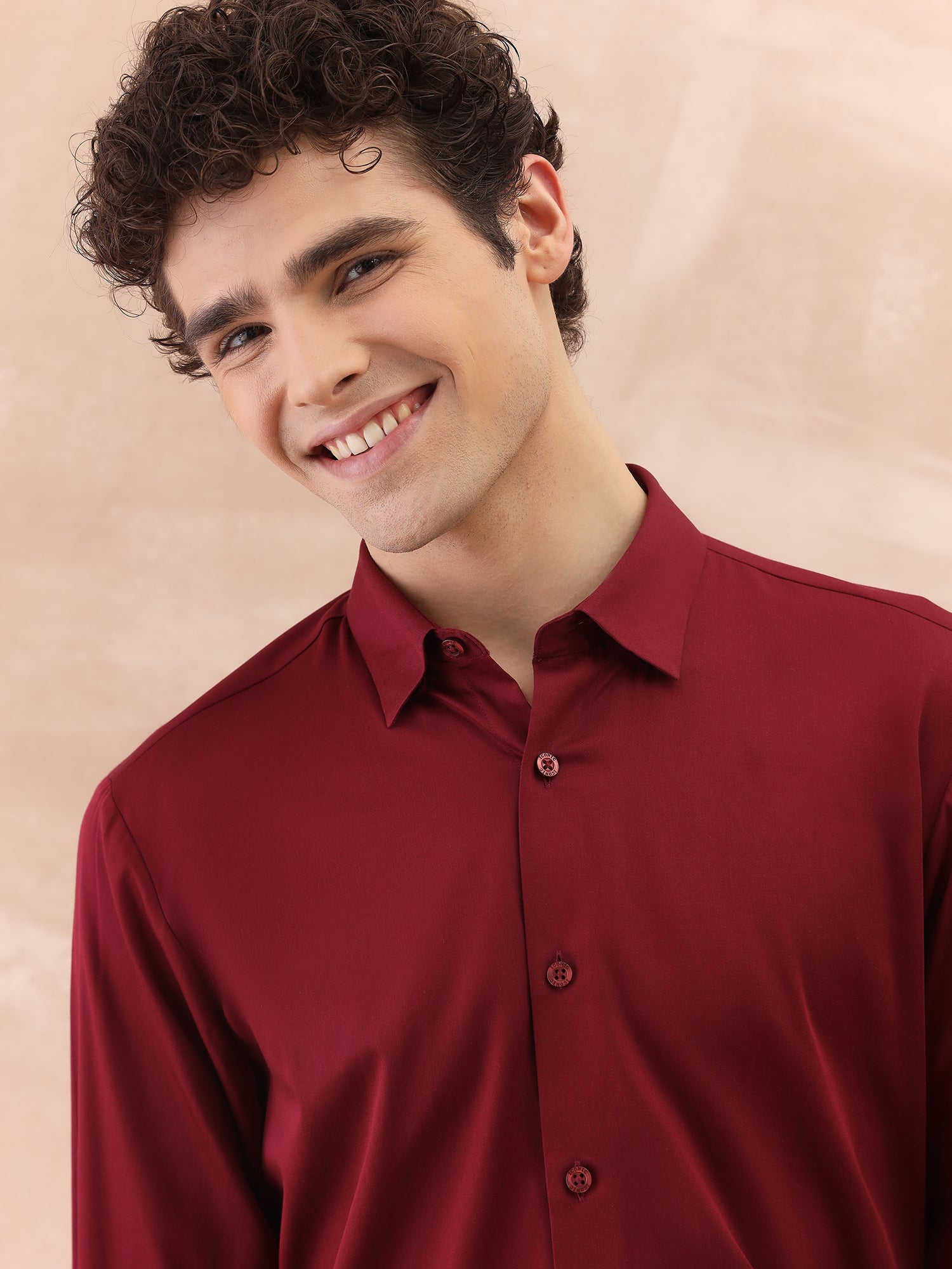 Iconic Men Red Solid Collar Shirt