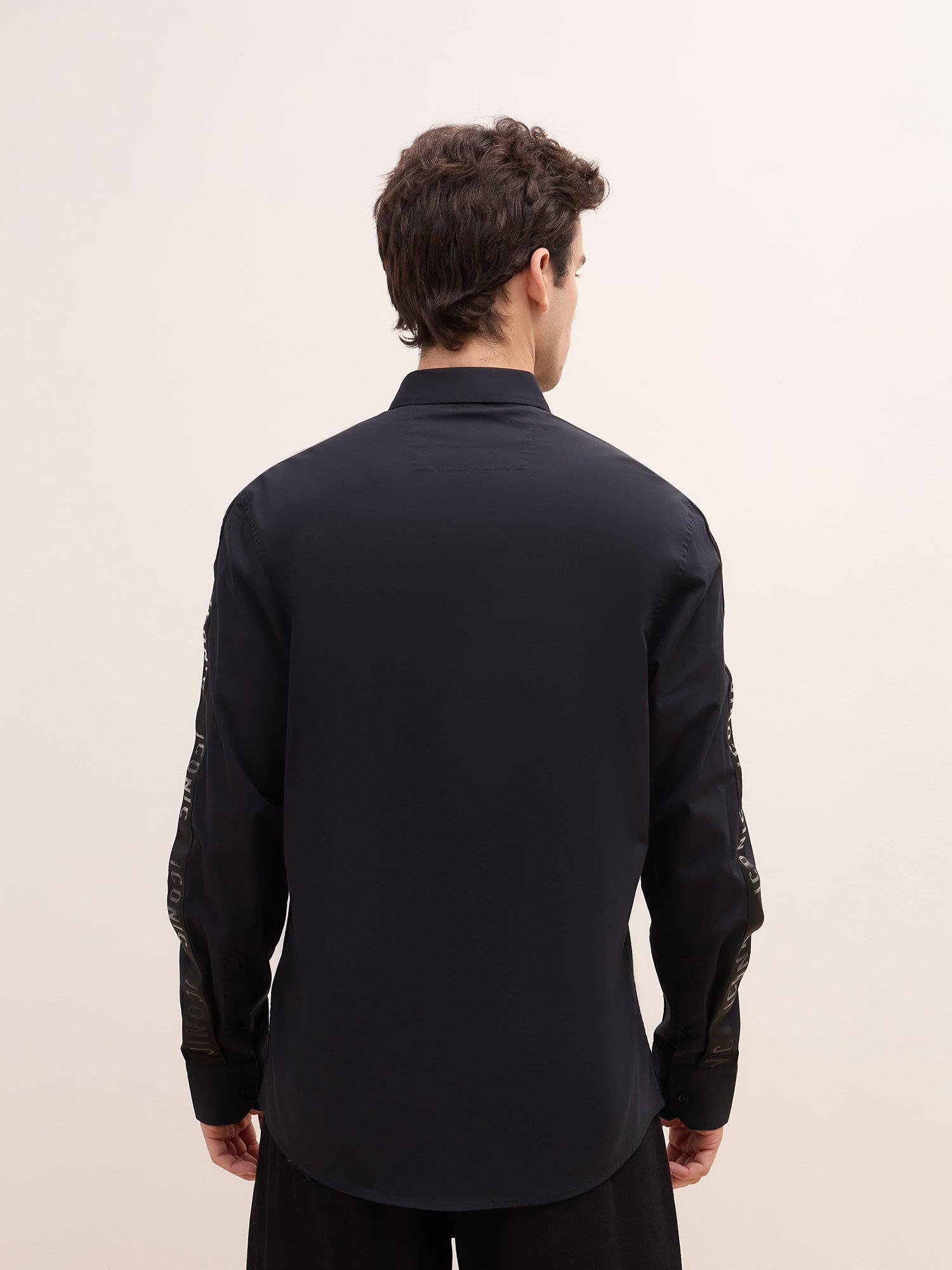 Iconic Men Black Solid Collar Shirt