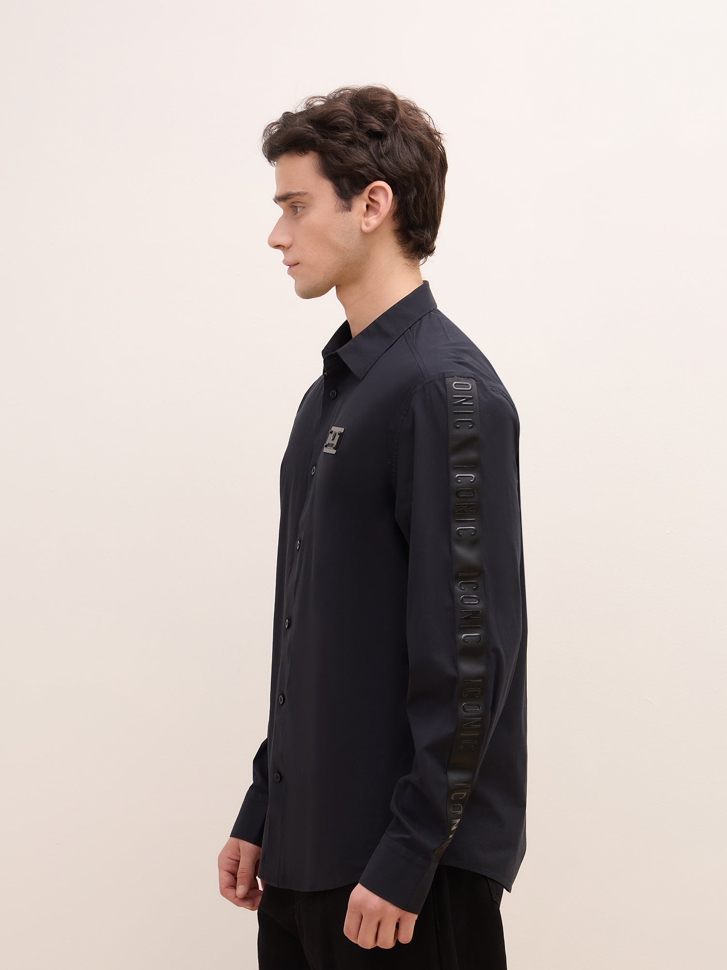 Iconic Men Black Solid Collar Shirt