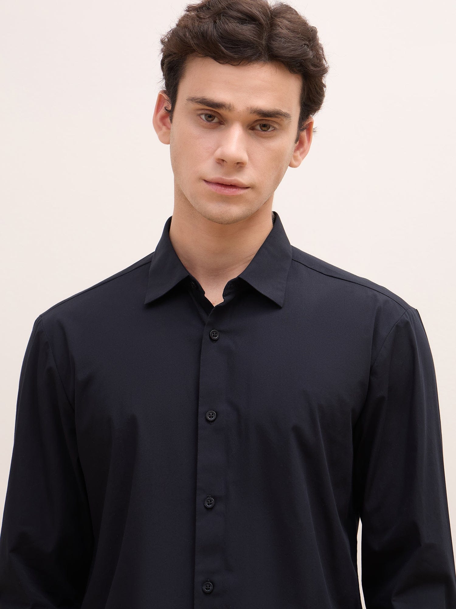 Iconic Men Black Solid Collar Shirt