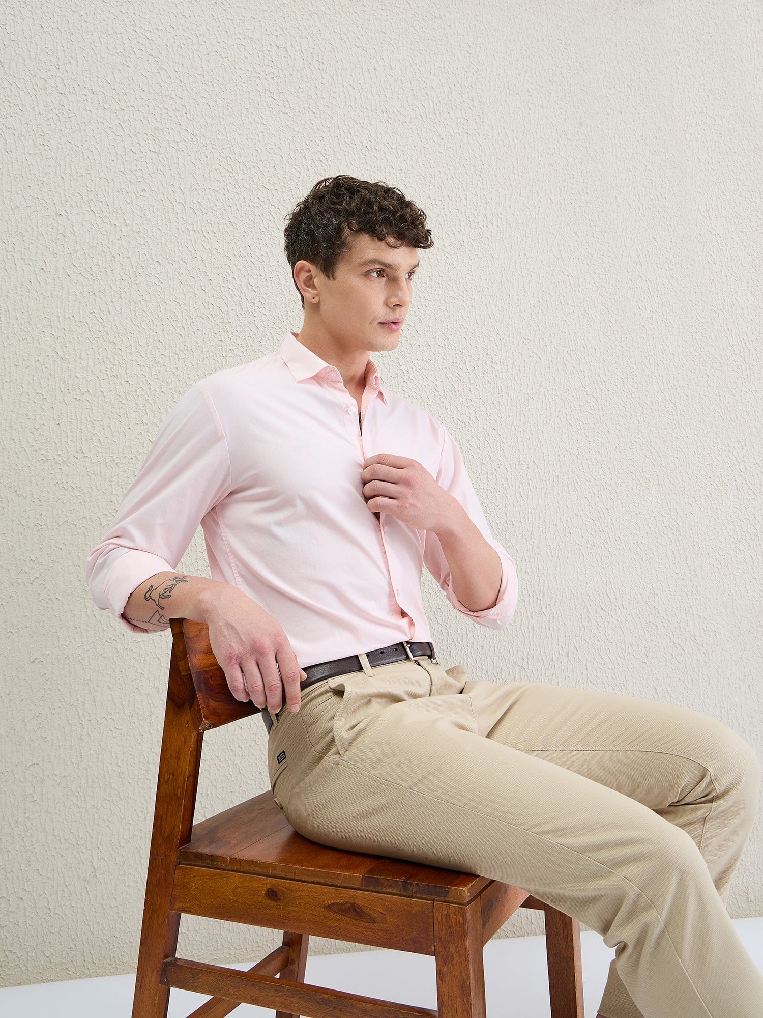 Iconic Men Pink Solid Collar Shirt