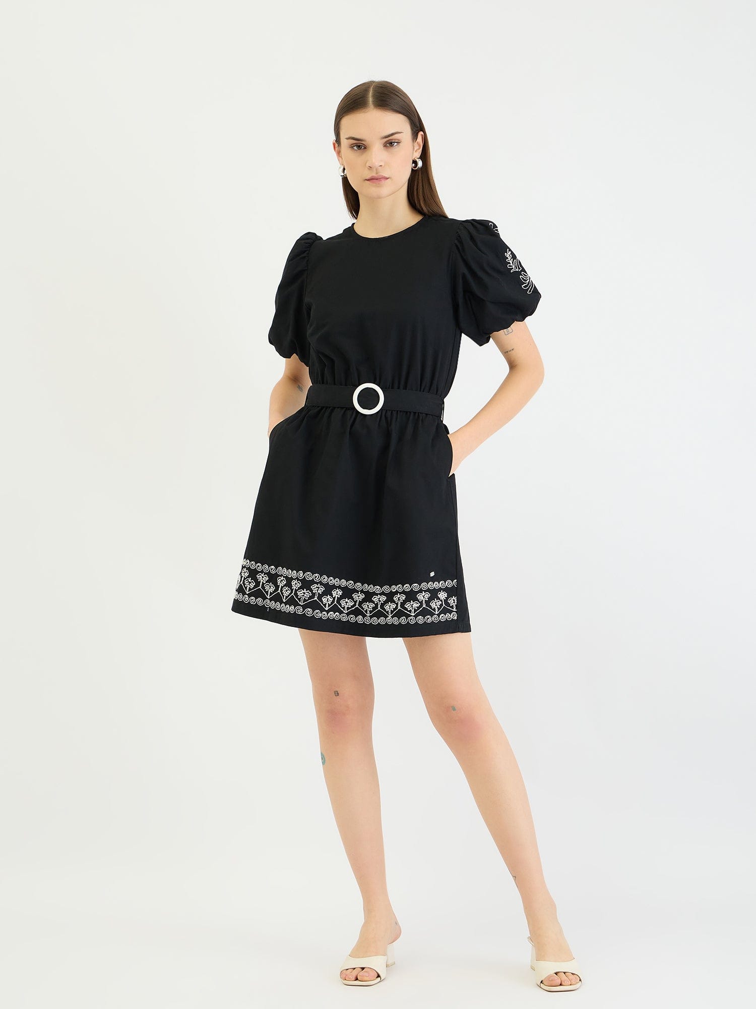 Elle Women Black Embroidered Round Neck Dress