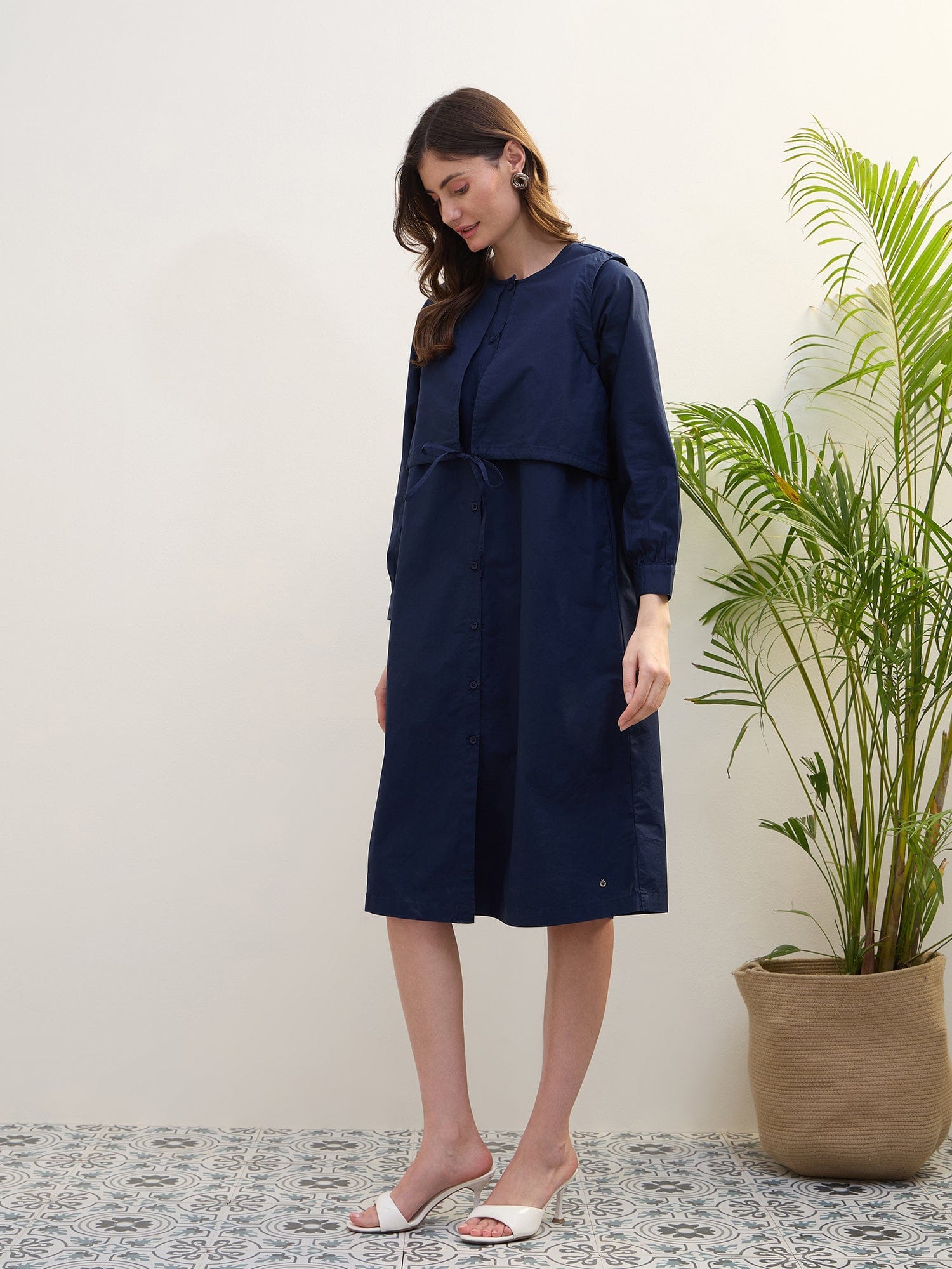 Iconic Women Blue Solid Round Neck Dress