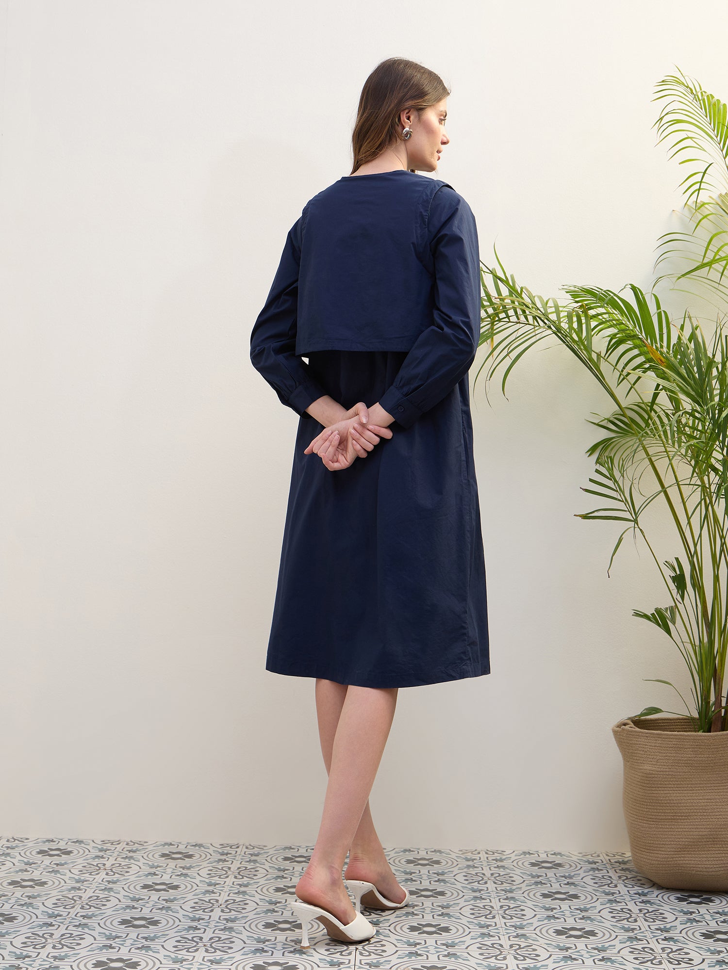 Iconic Women Blue Solid Round Neck Dress