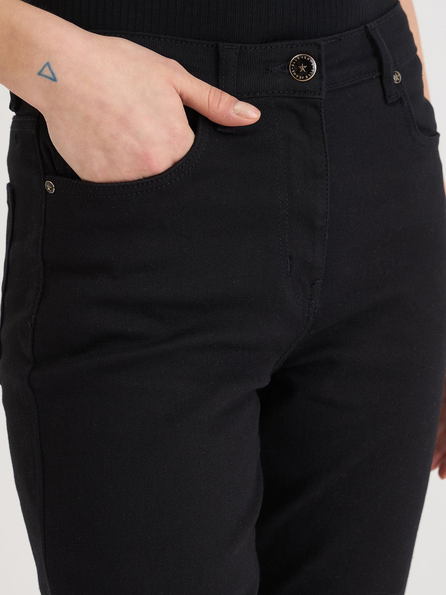 Elle Women Black Bootcut Fit Solid Jeans