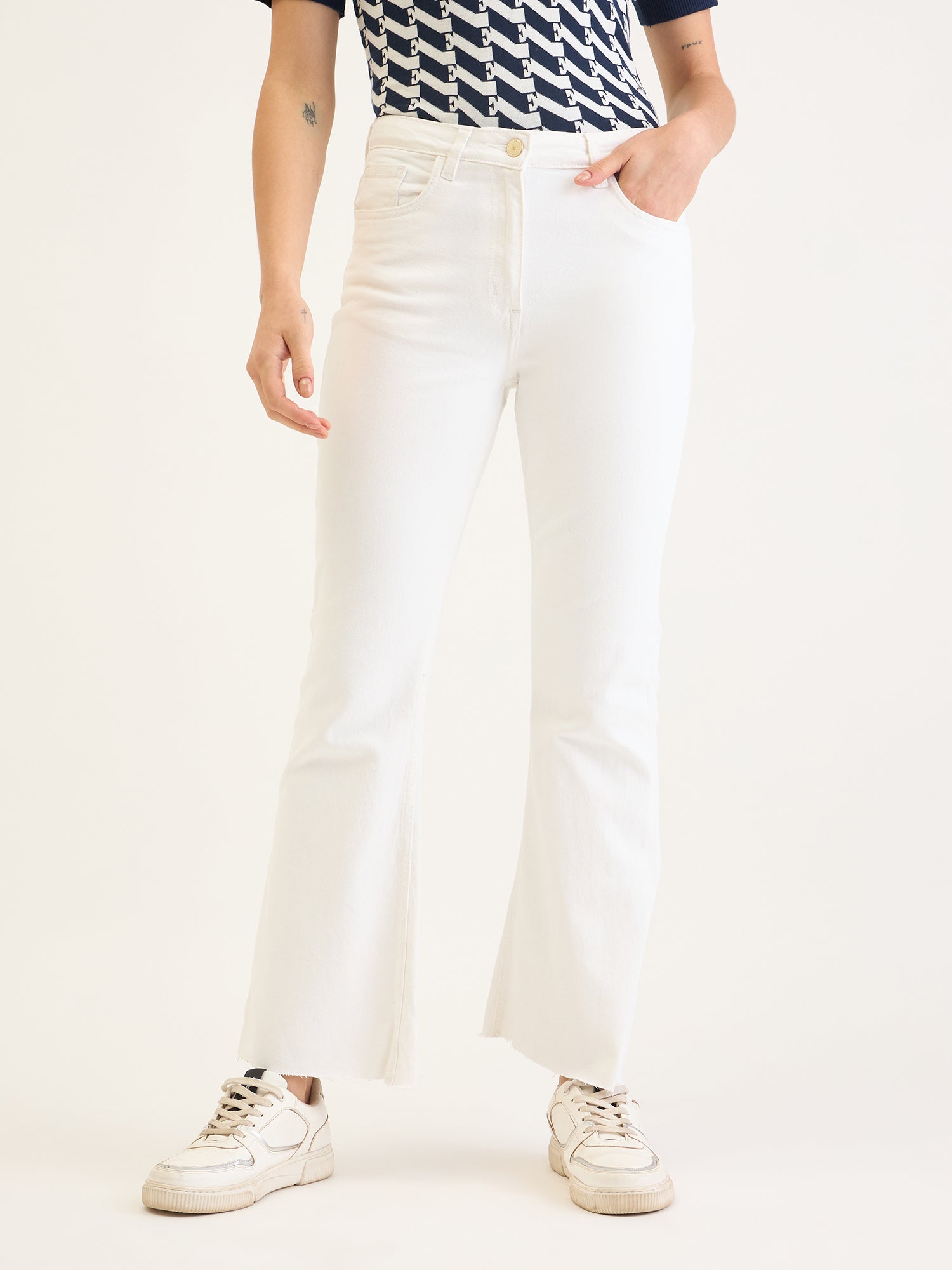 Elle Women White Bootcut Fit Solid Jeans